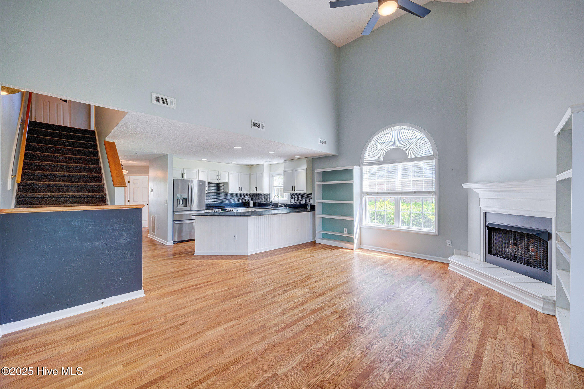 100531584 | Photo 19