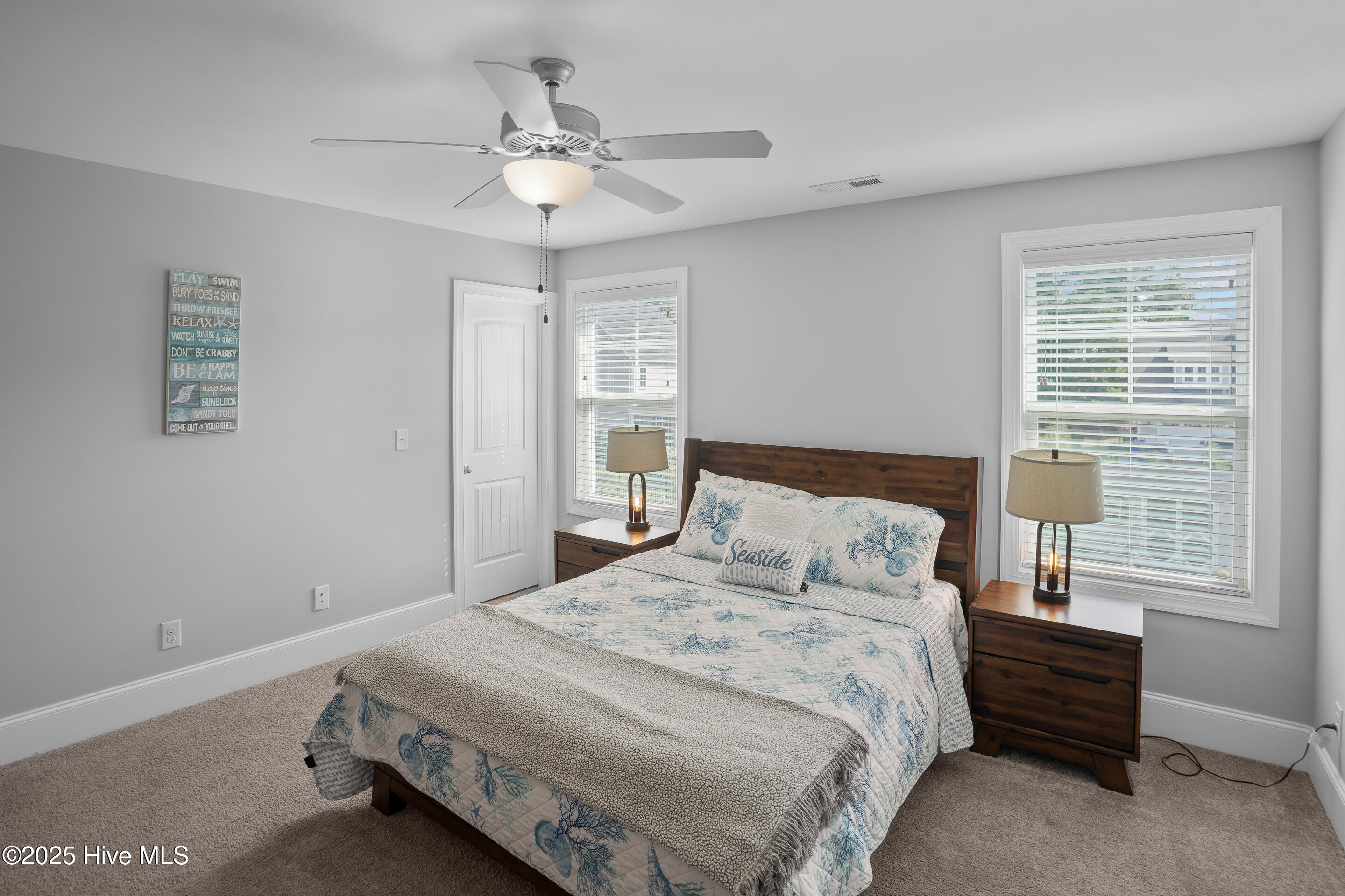 100546776 | Photo 45