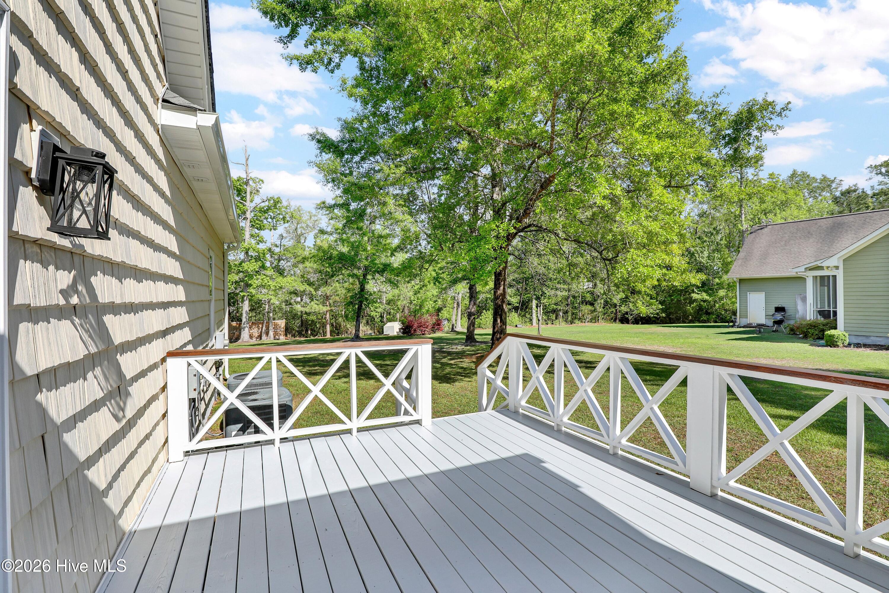 100567806 | Photo 46