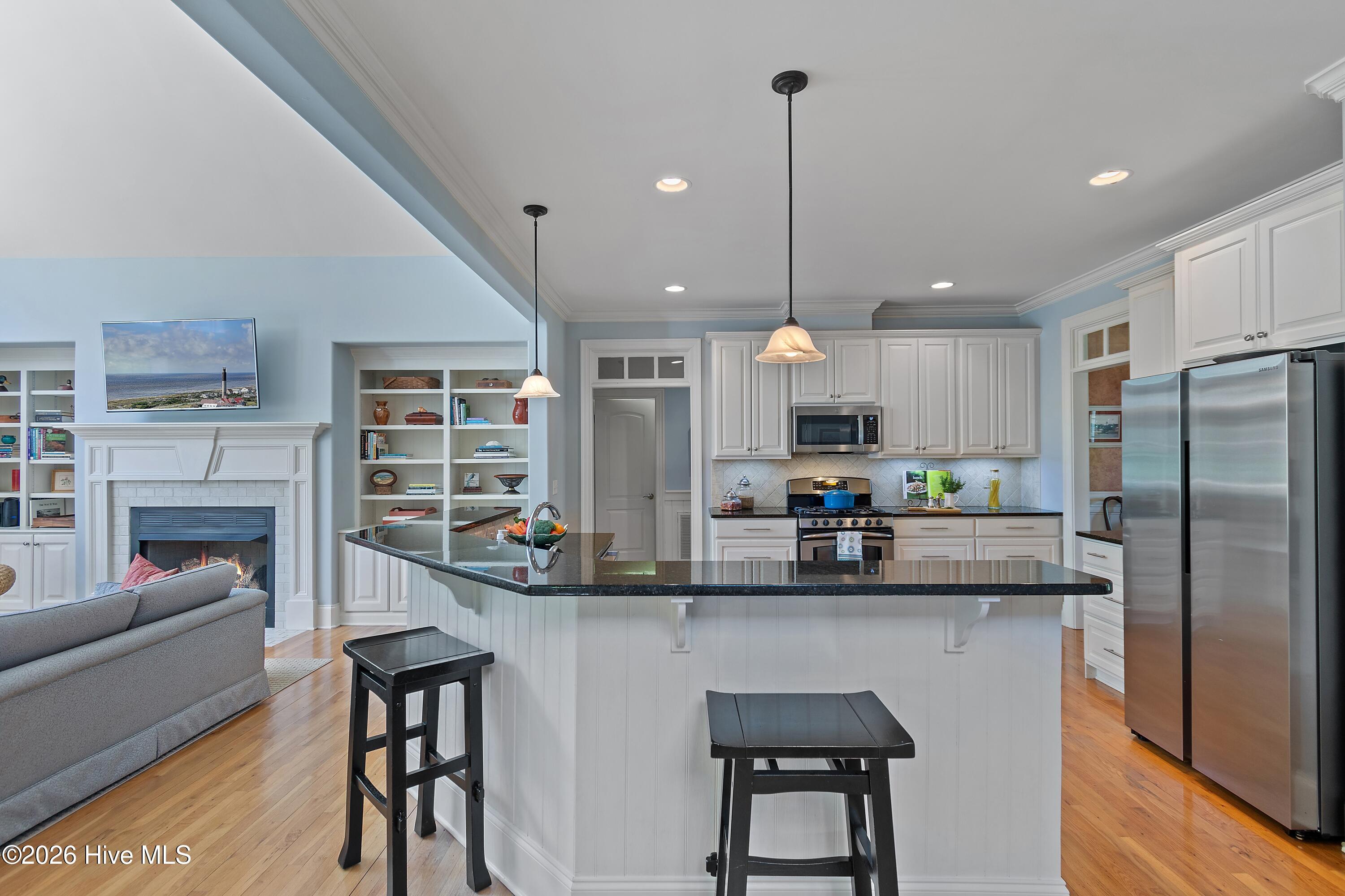 100567309 | Photo 31