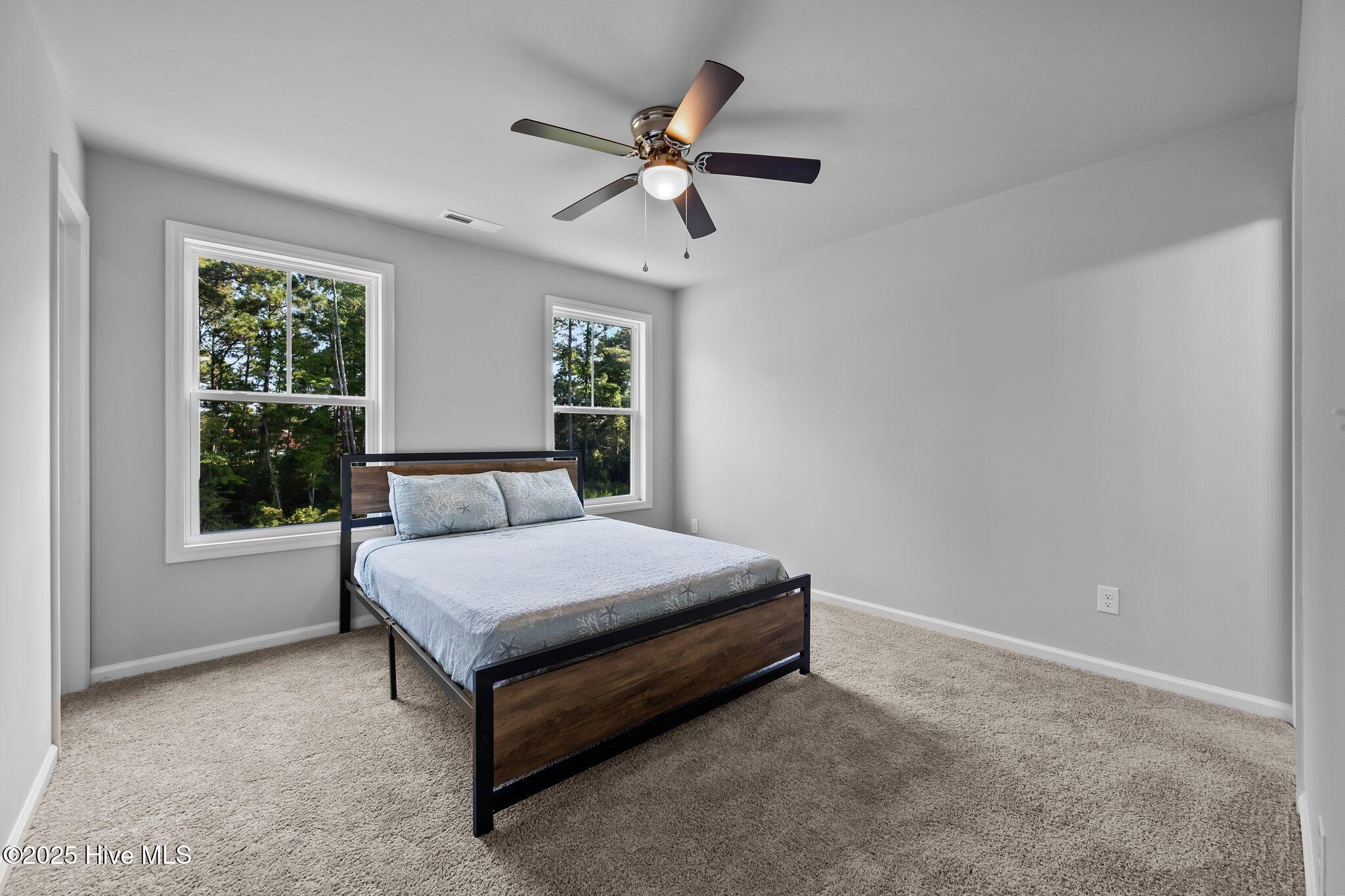 100542760 | Photo 14