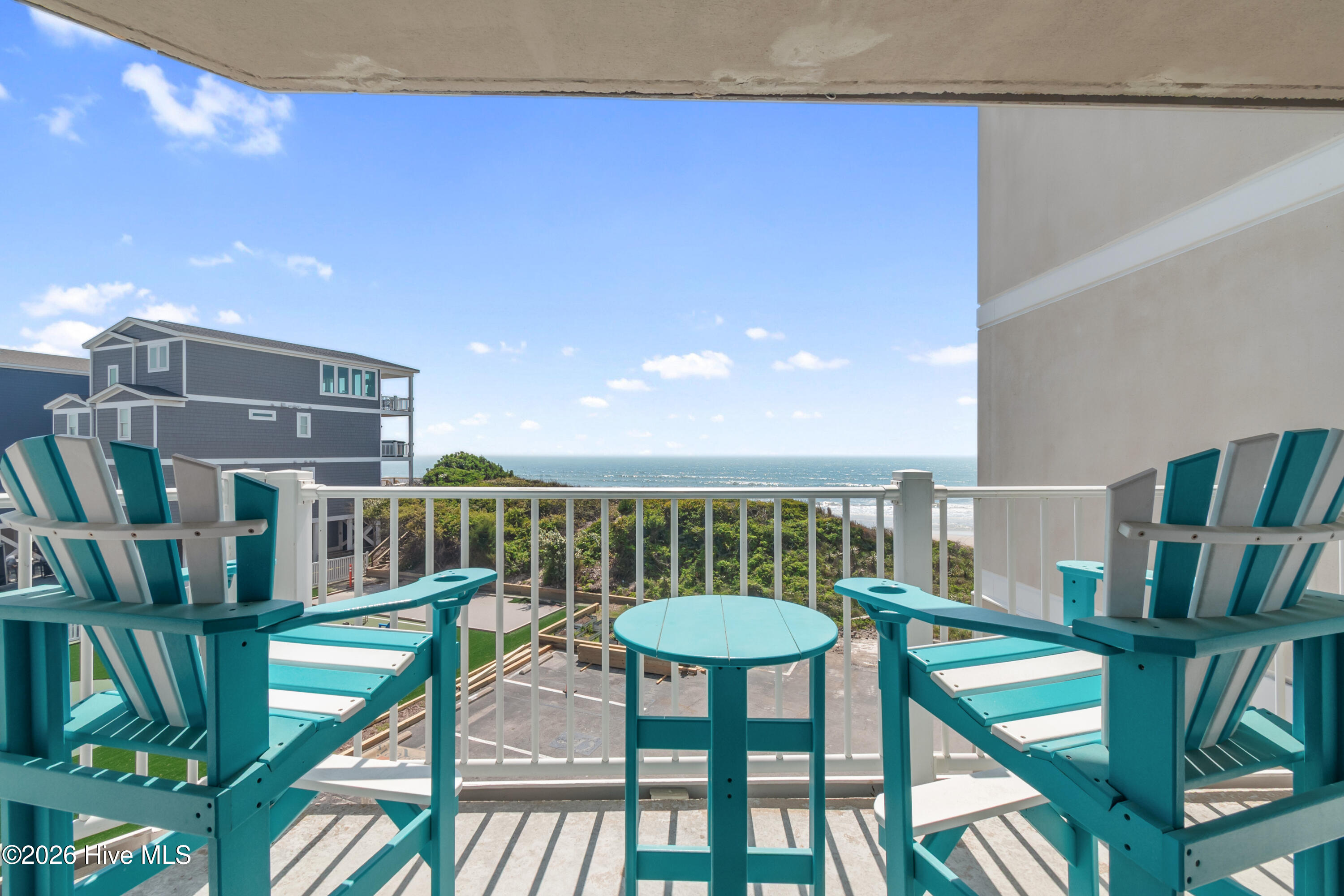 100567551 | Photo 15