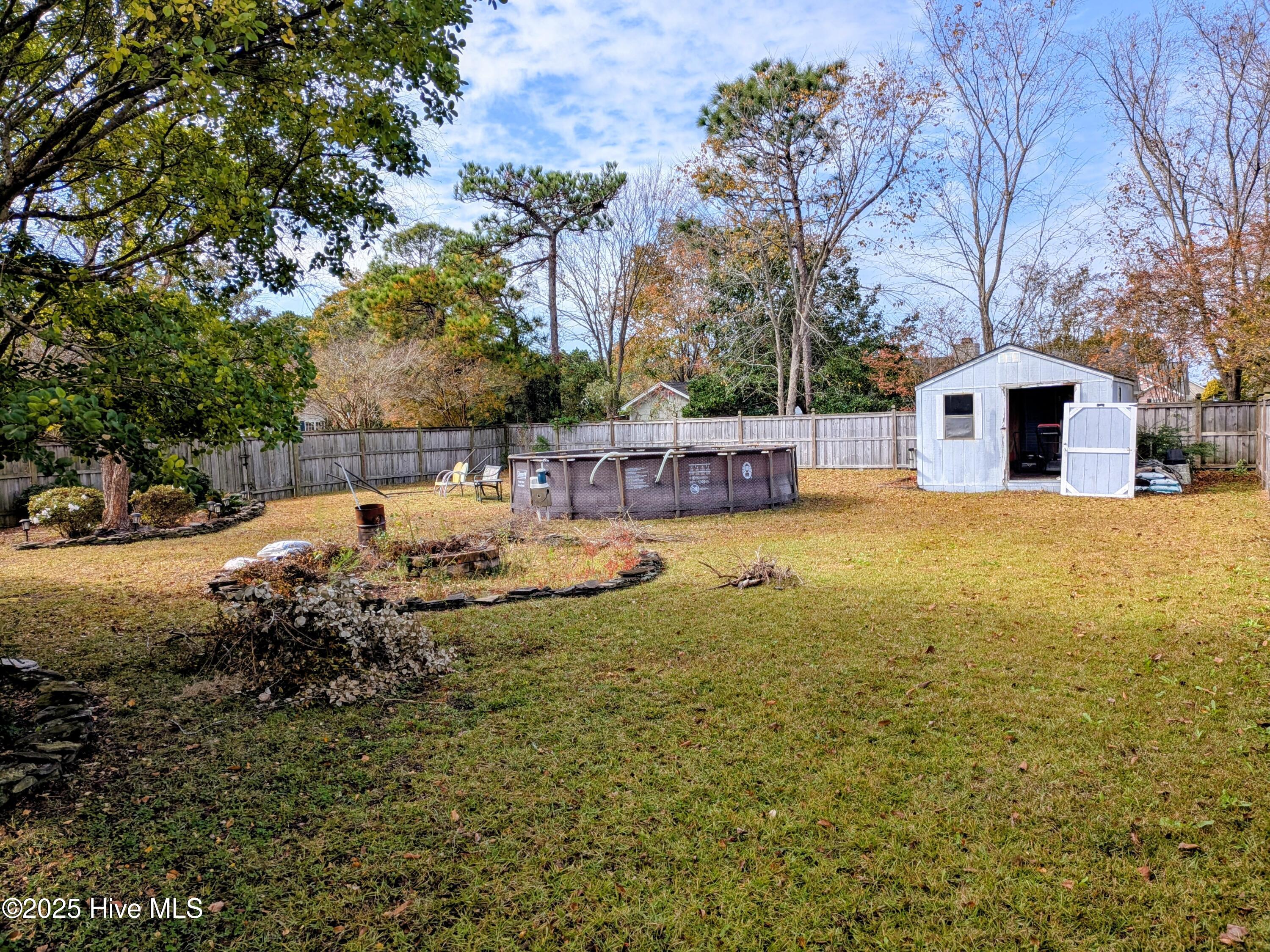 100540350 | Photo 22