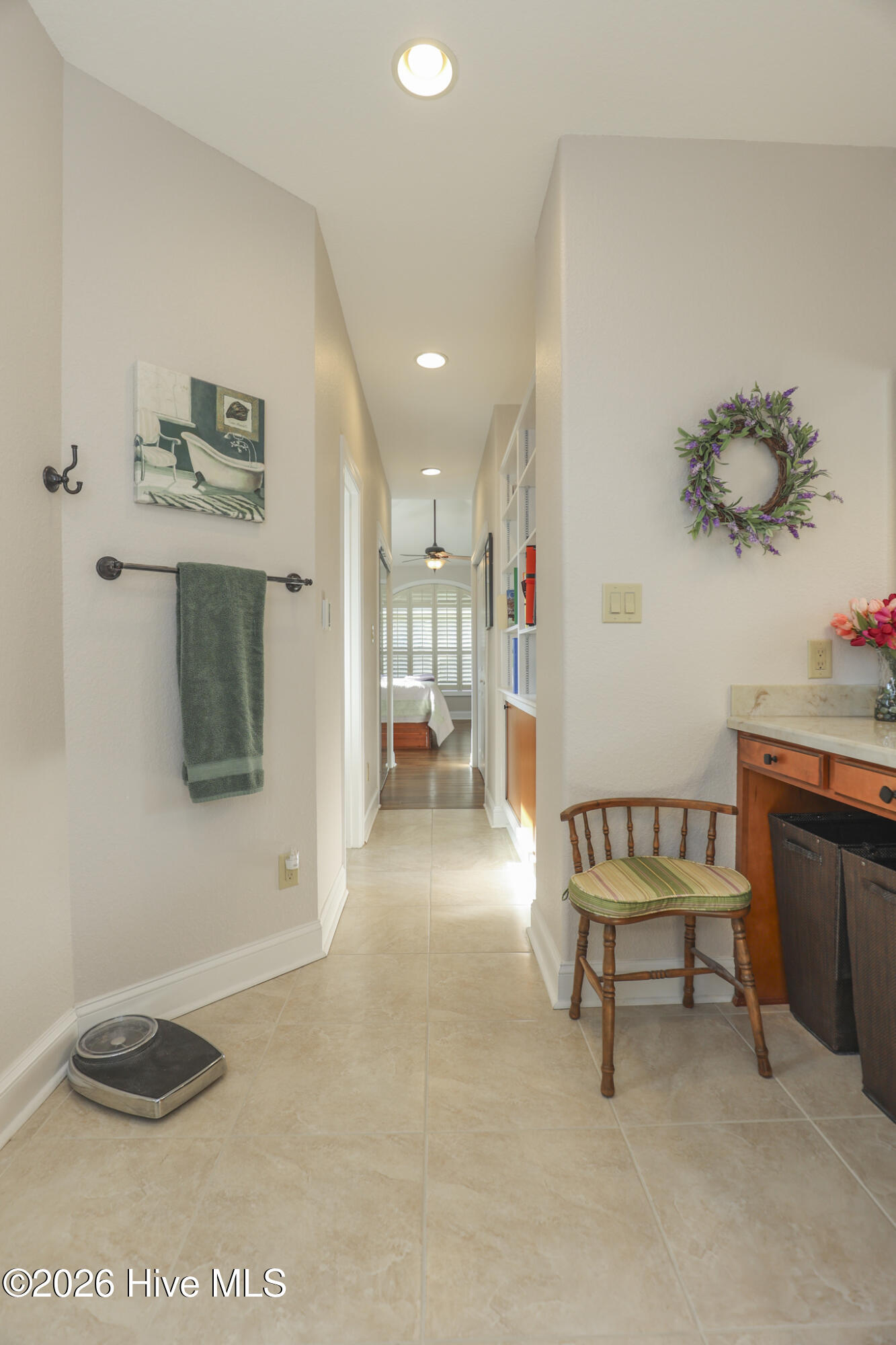 100564942 | Photo 82