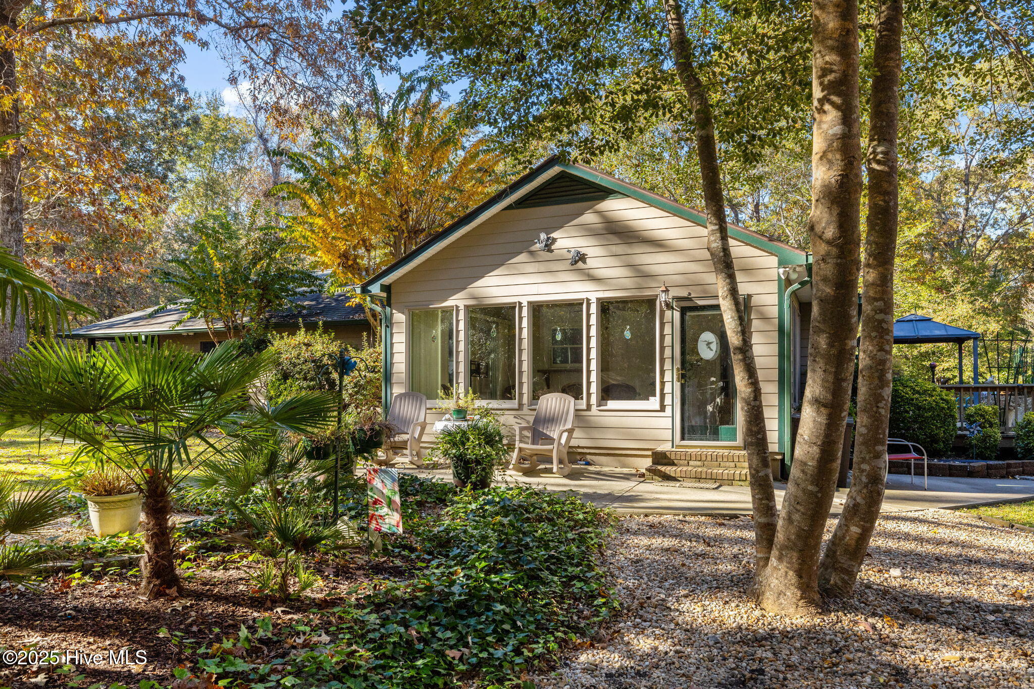 100540758 | Photo 10