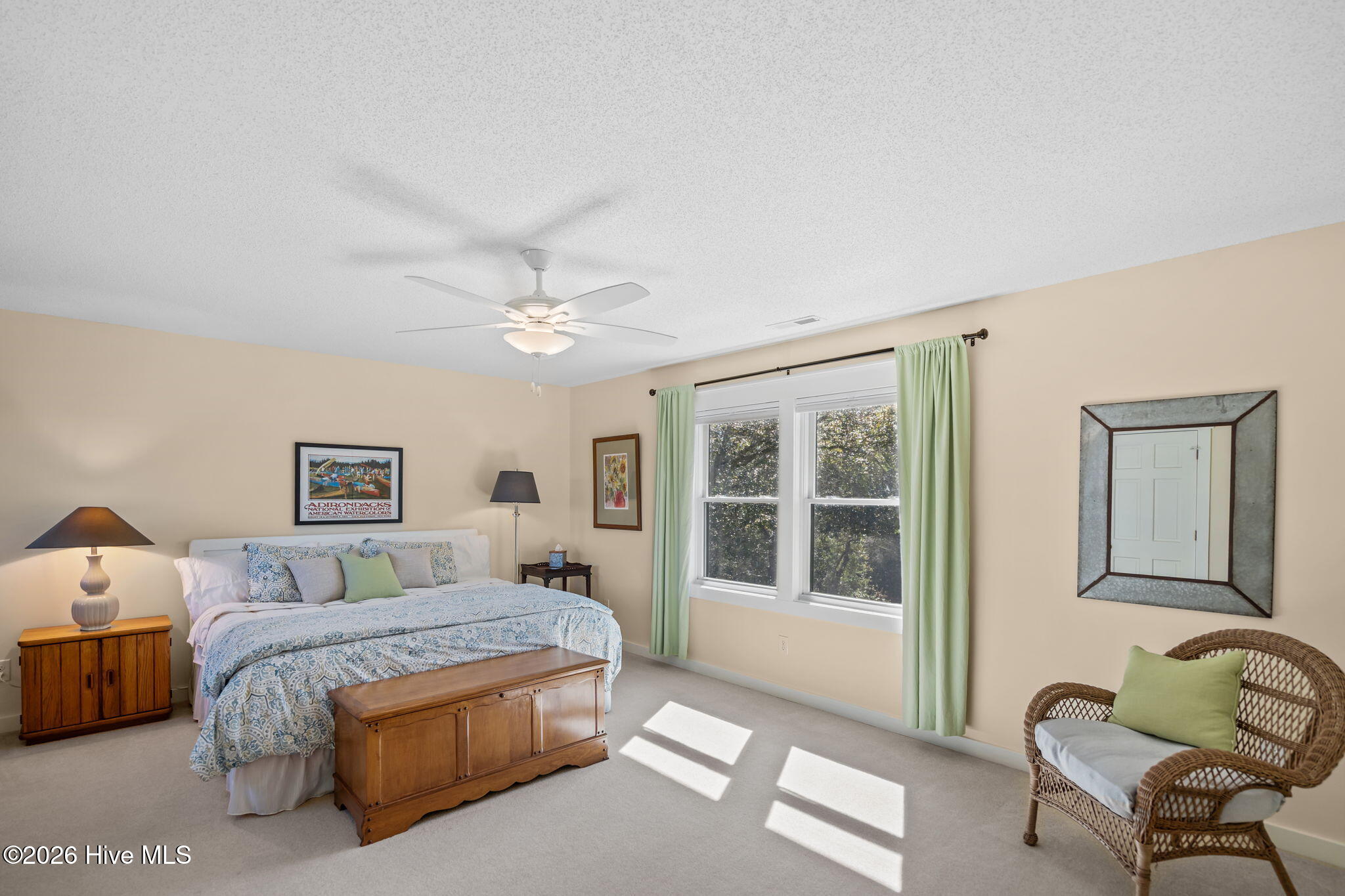 100555444 | Photo 42