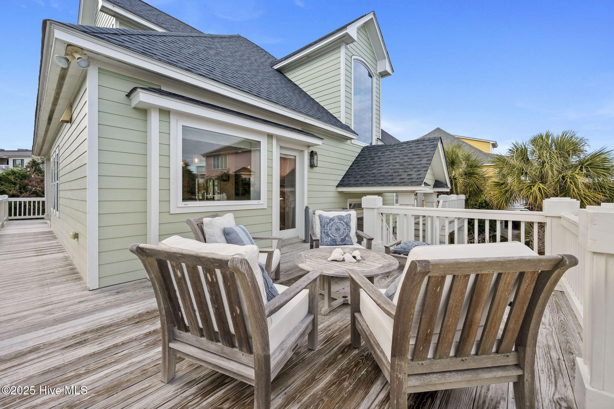 100544331 | Photo 43