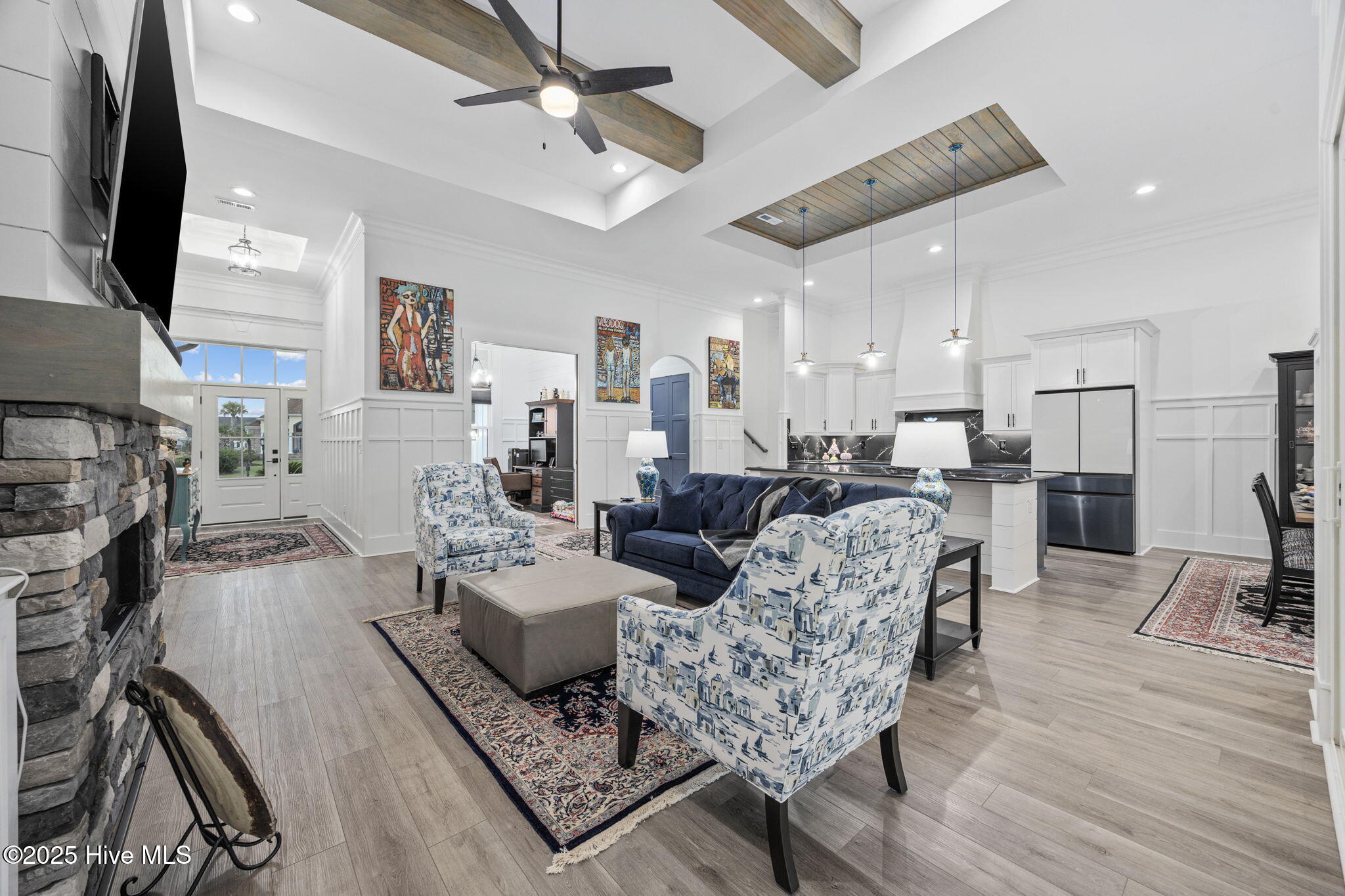 100523904 | Photo 10