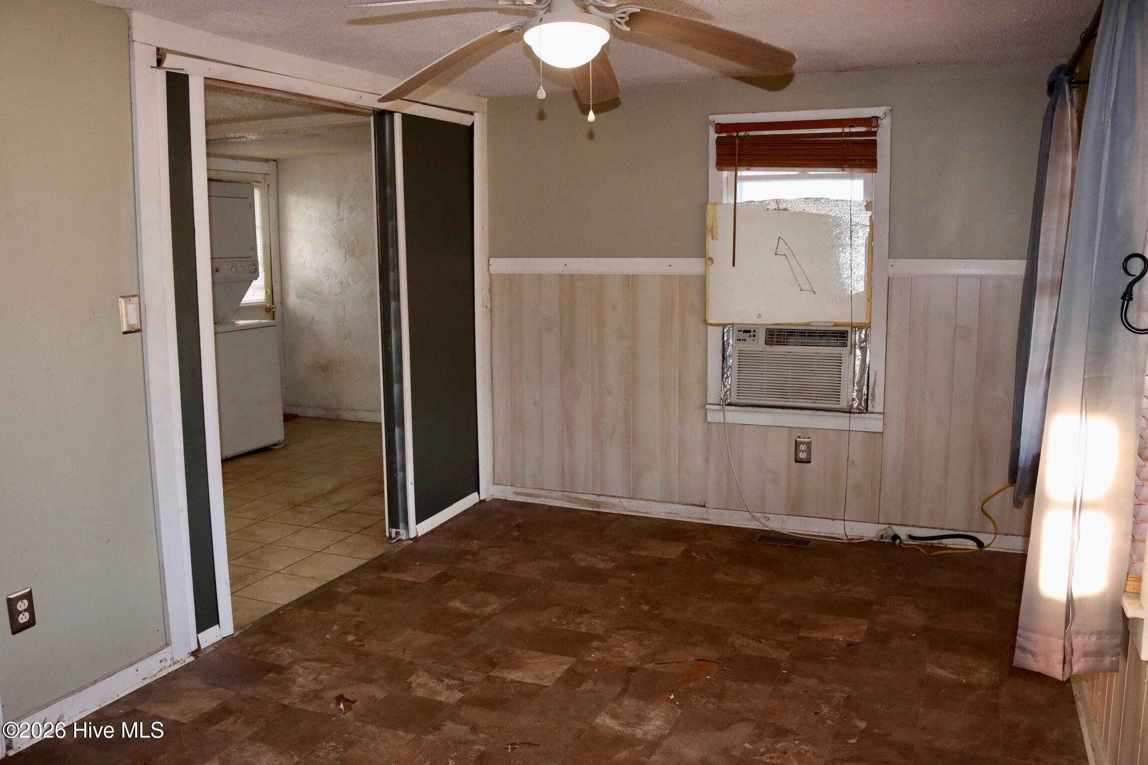 100547933 | Photo 20