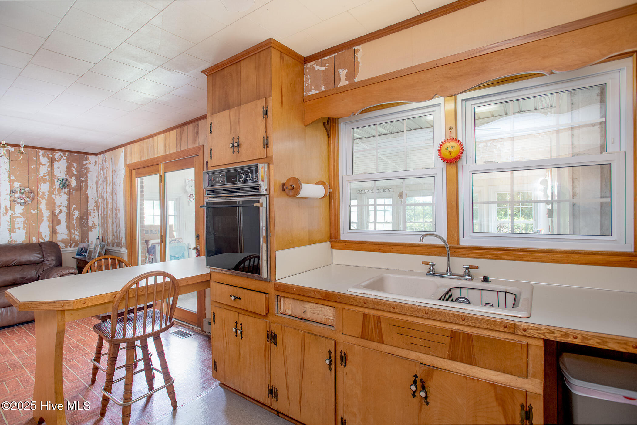 2596 Cedar Island Road,Cedar Island