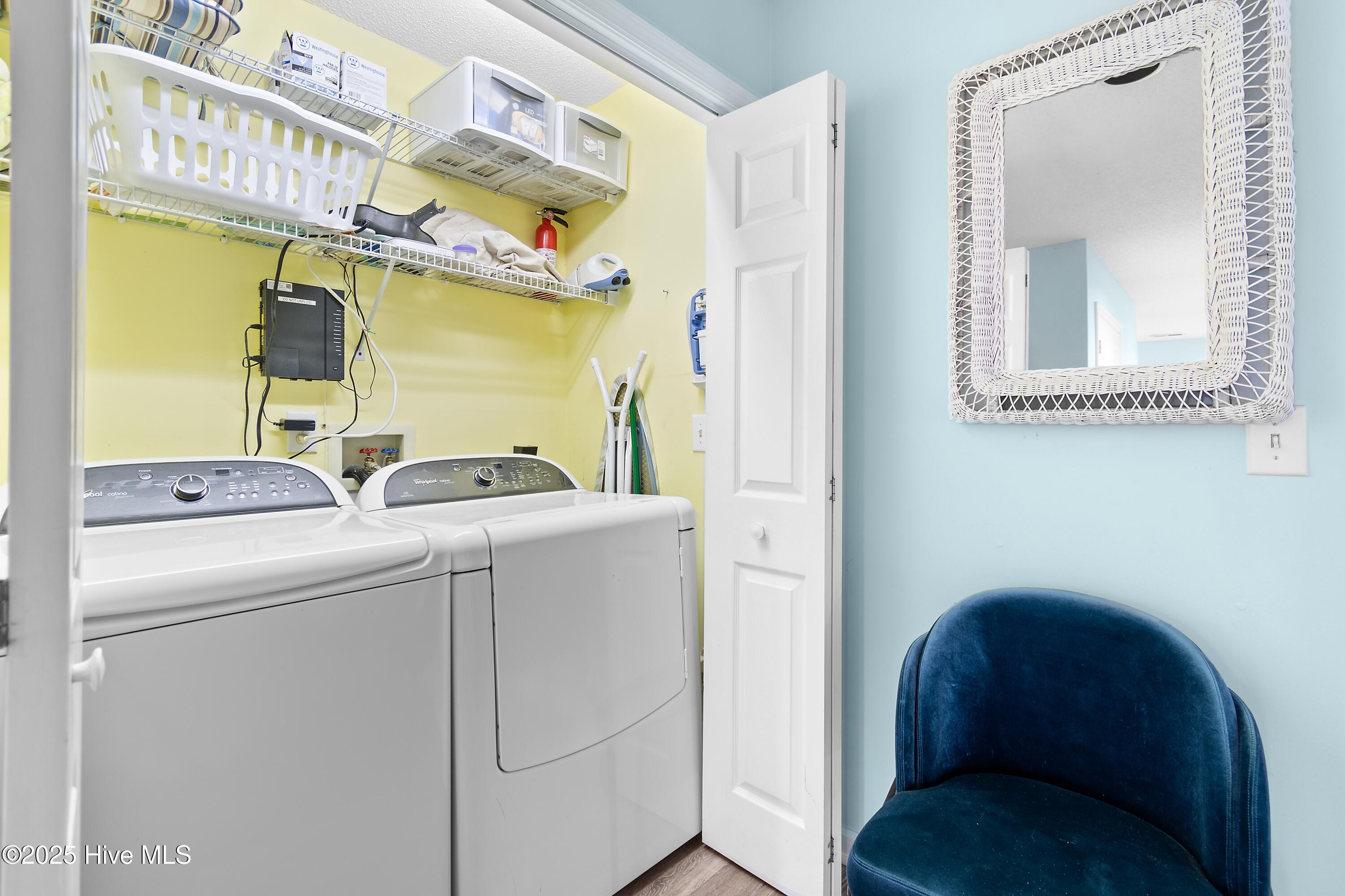 100558310 | Photo 34