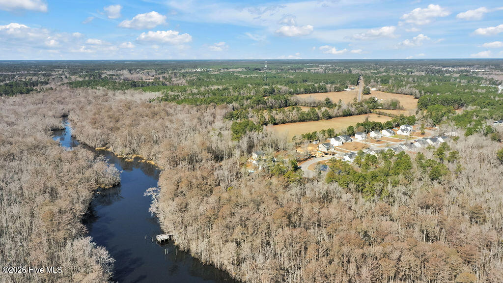 100548902 | Photo 47