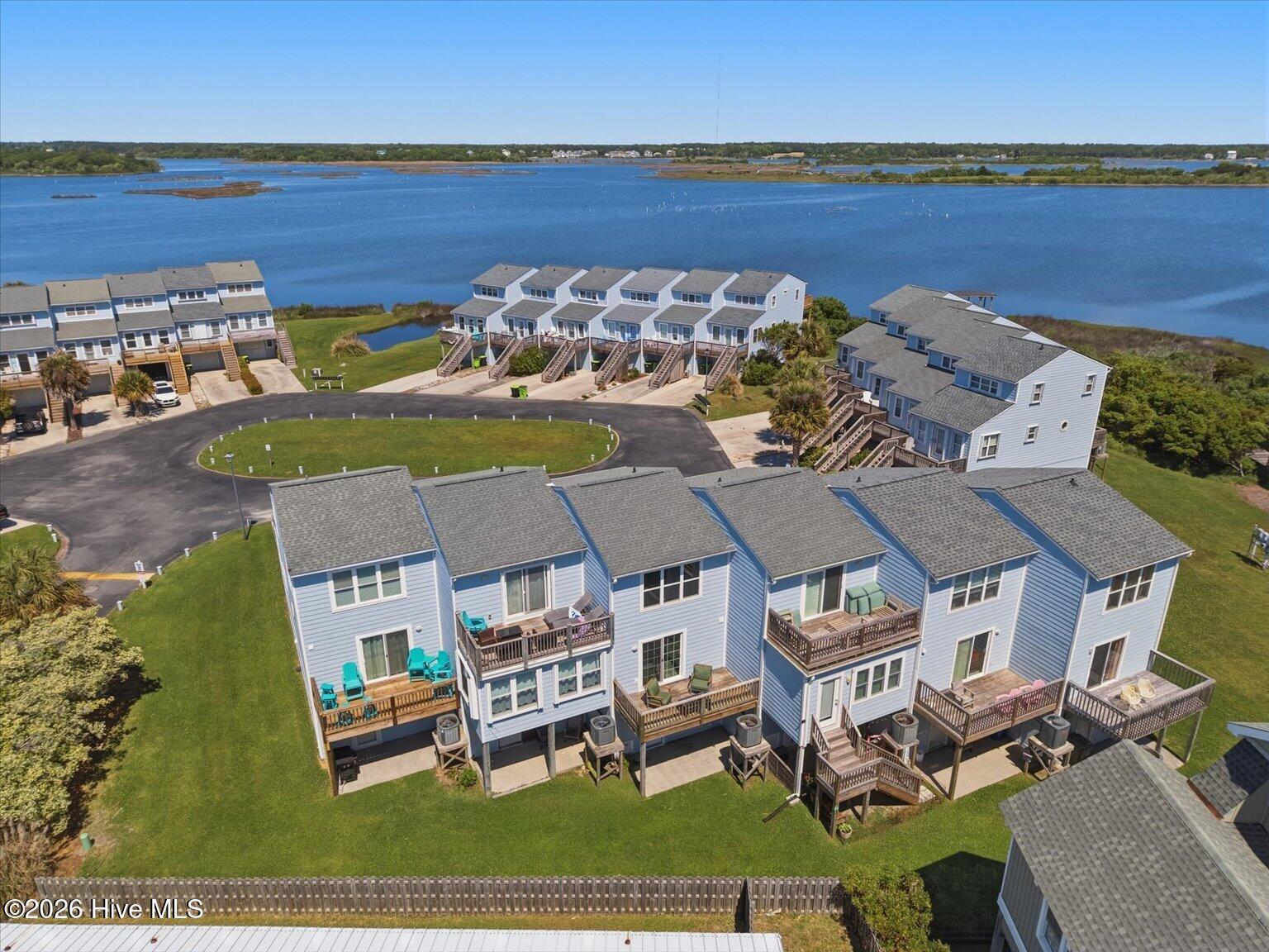 100570154 | Photo 19