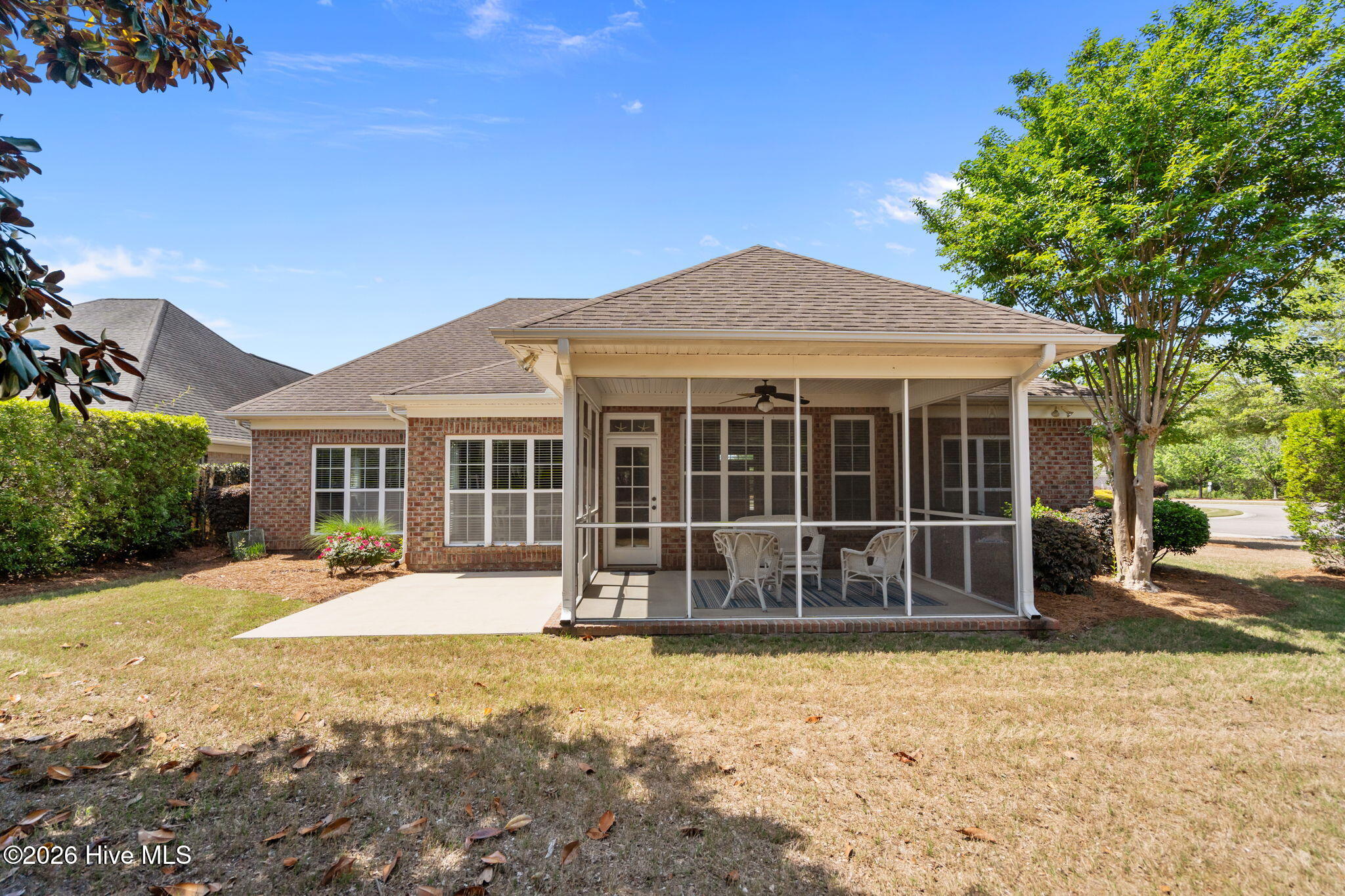 100568496 | Photo 46