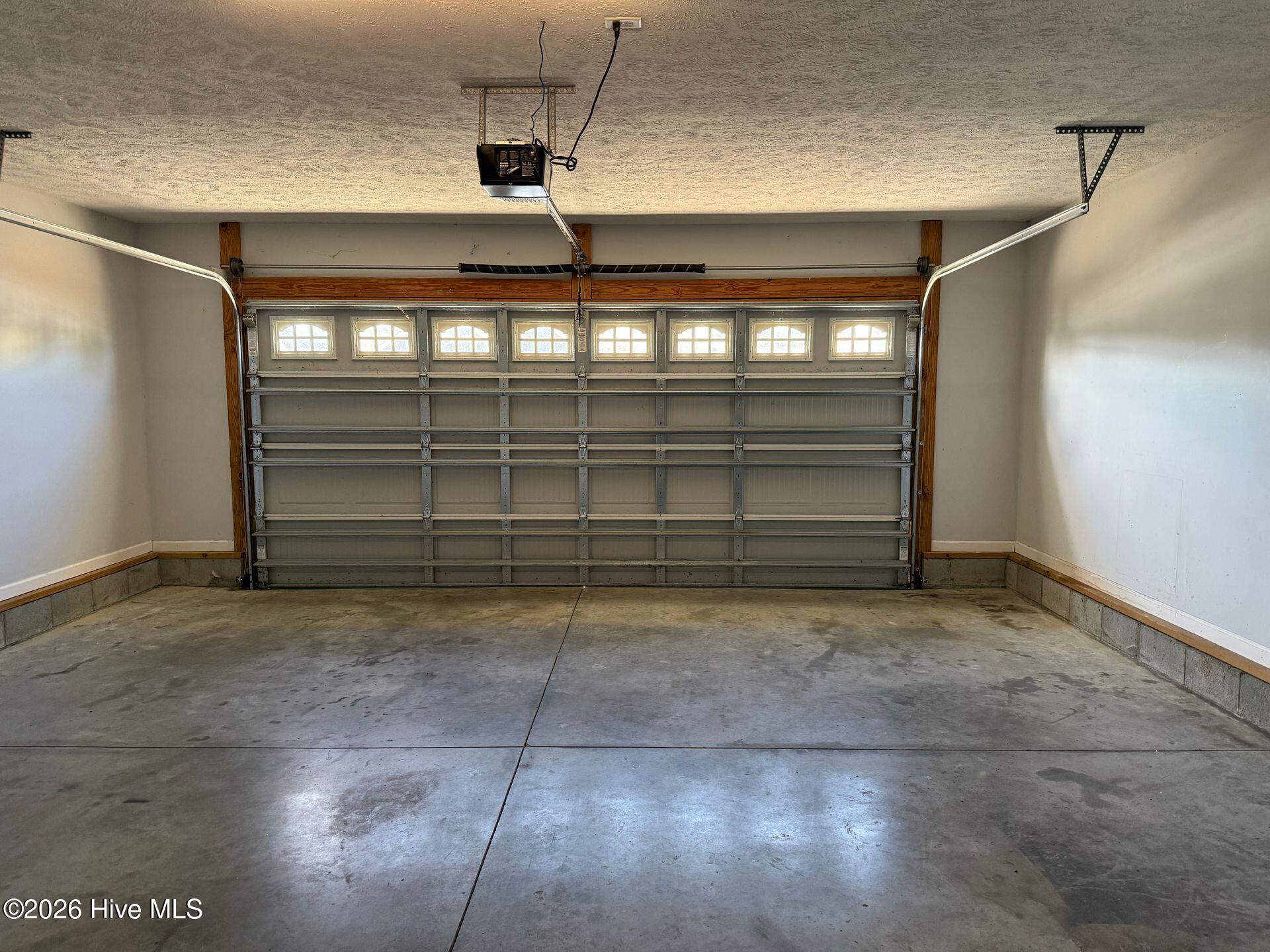 100550658 | Photo 13