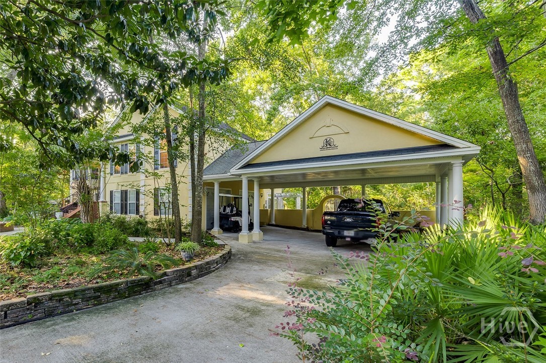 Property at 6 Cedar View Court