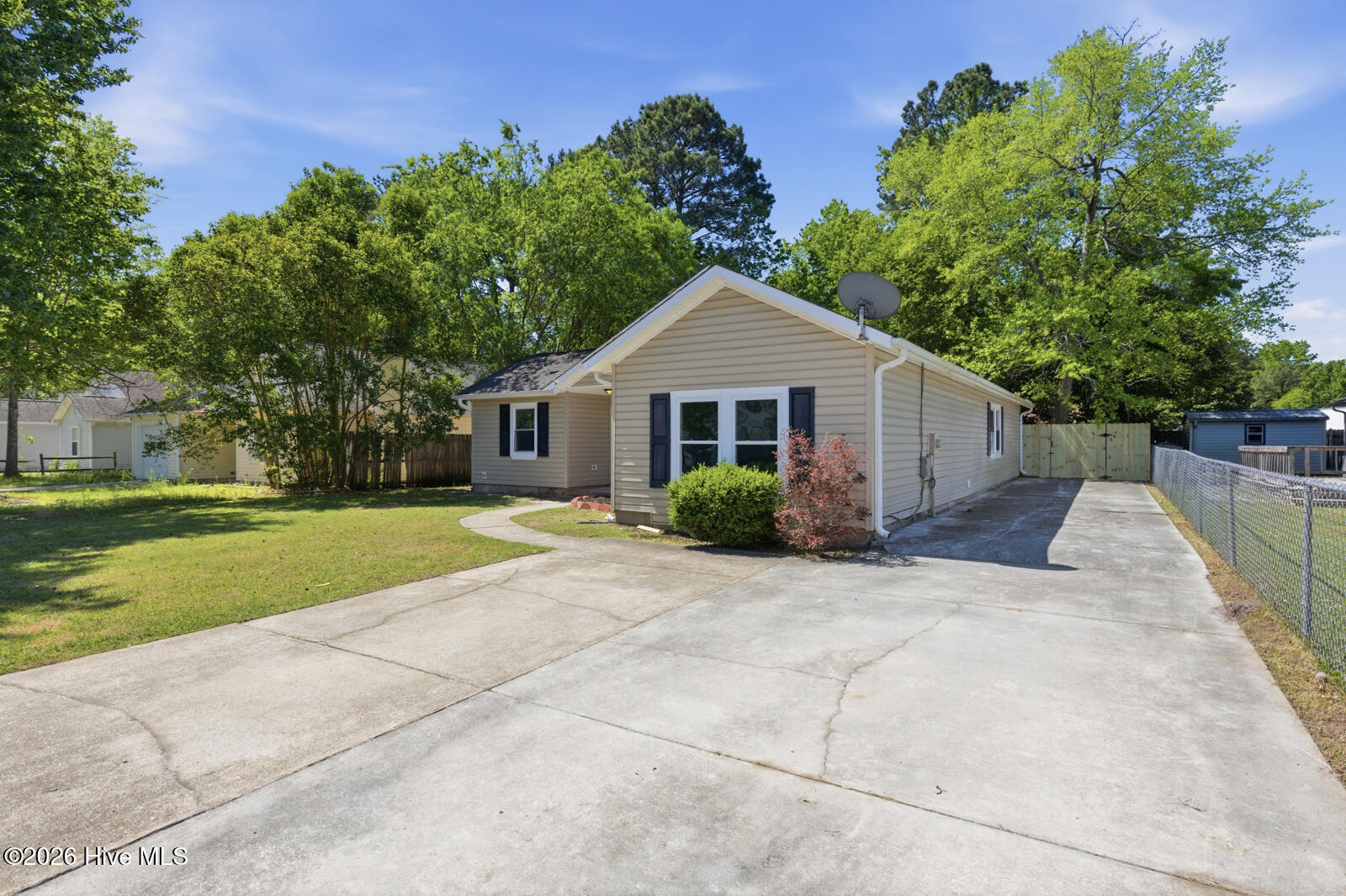 1100 Shroyer Circle, Jacksonville, NC 28540 – photo 3: shroyer-3