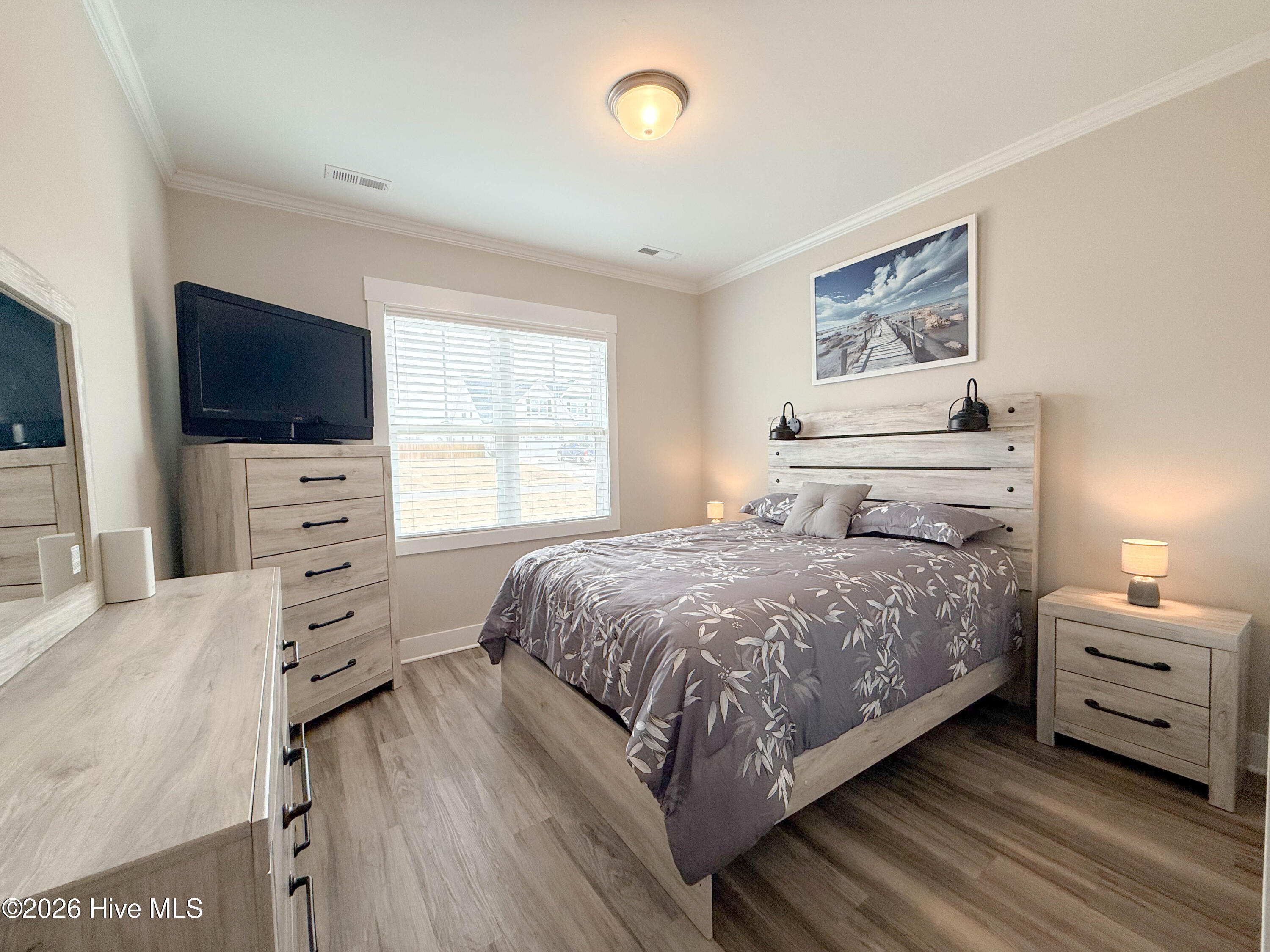 100560693 | Photo 35