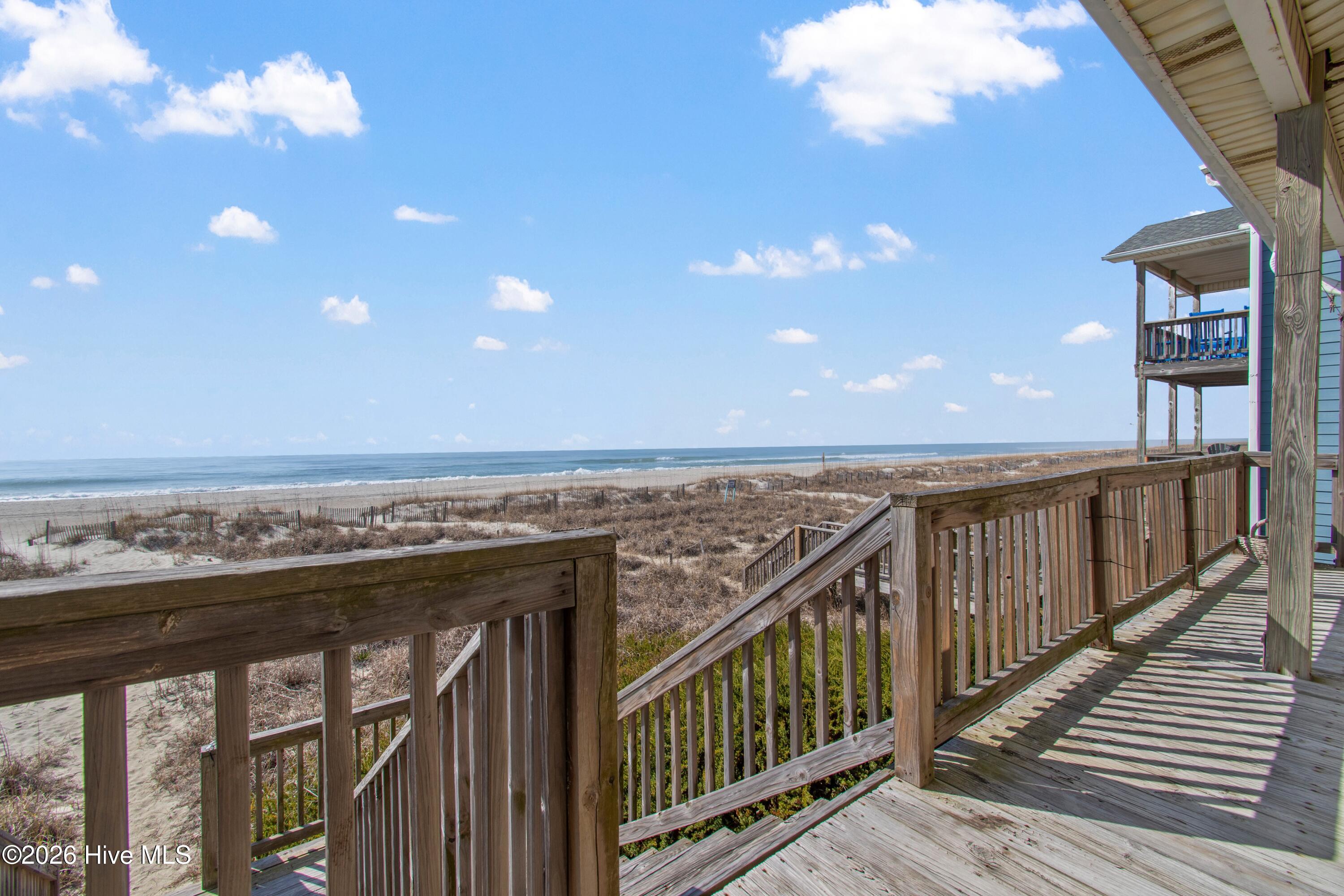 100558729 | Photo 11