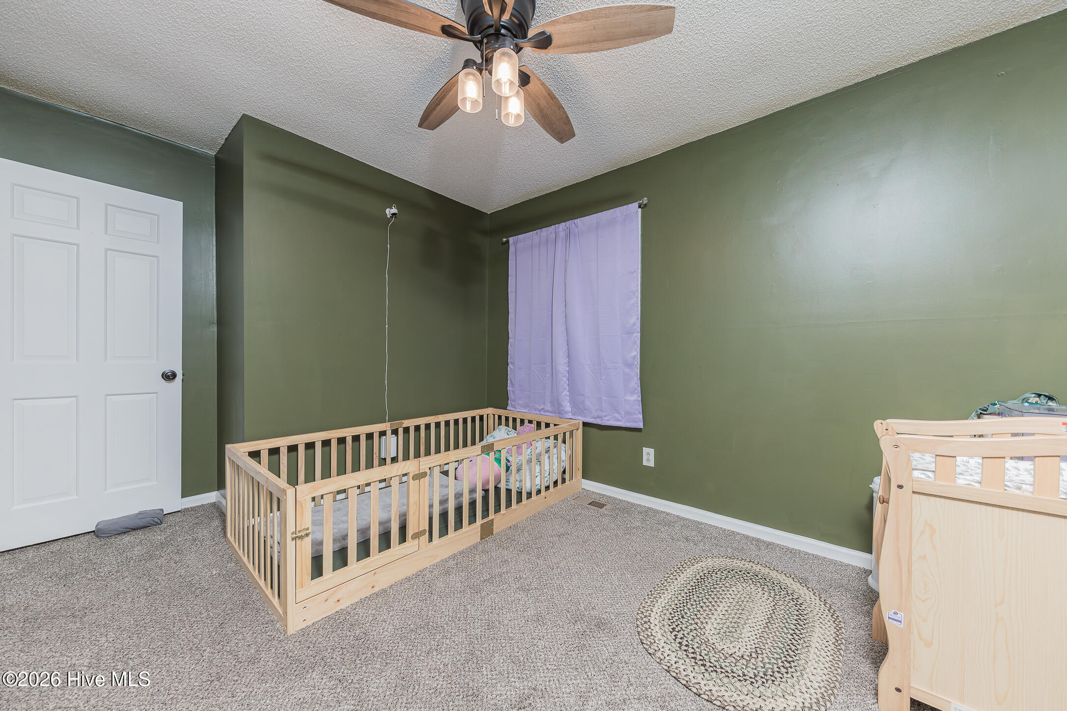 100558087 | Photo 37