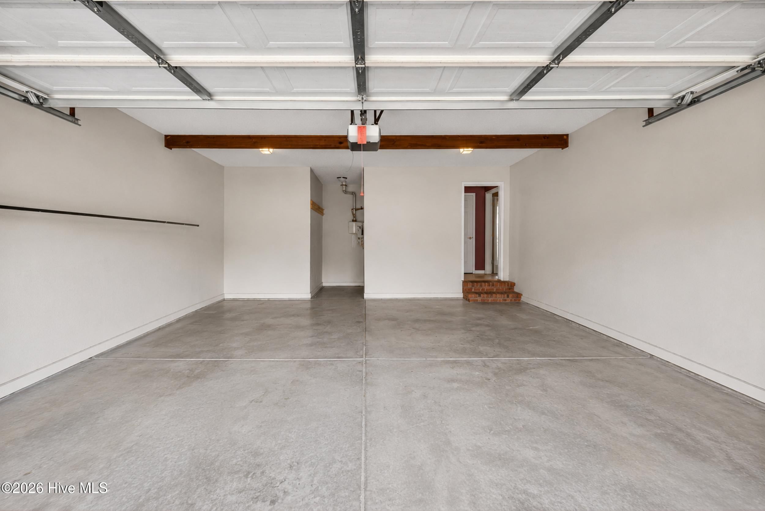 32_staged garage image.png
