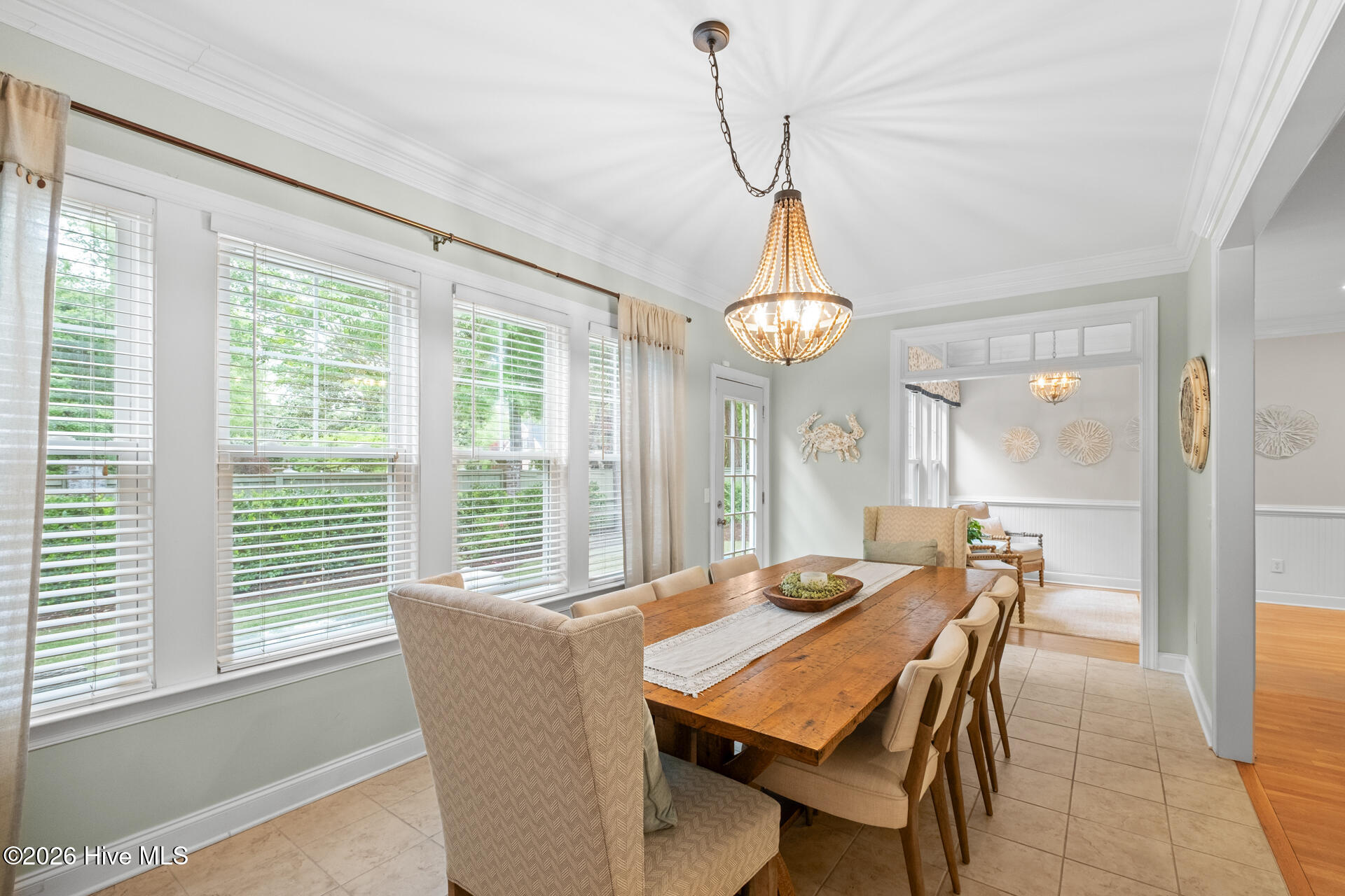 100554088 | Photo 21