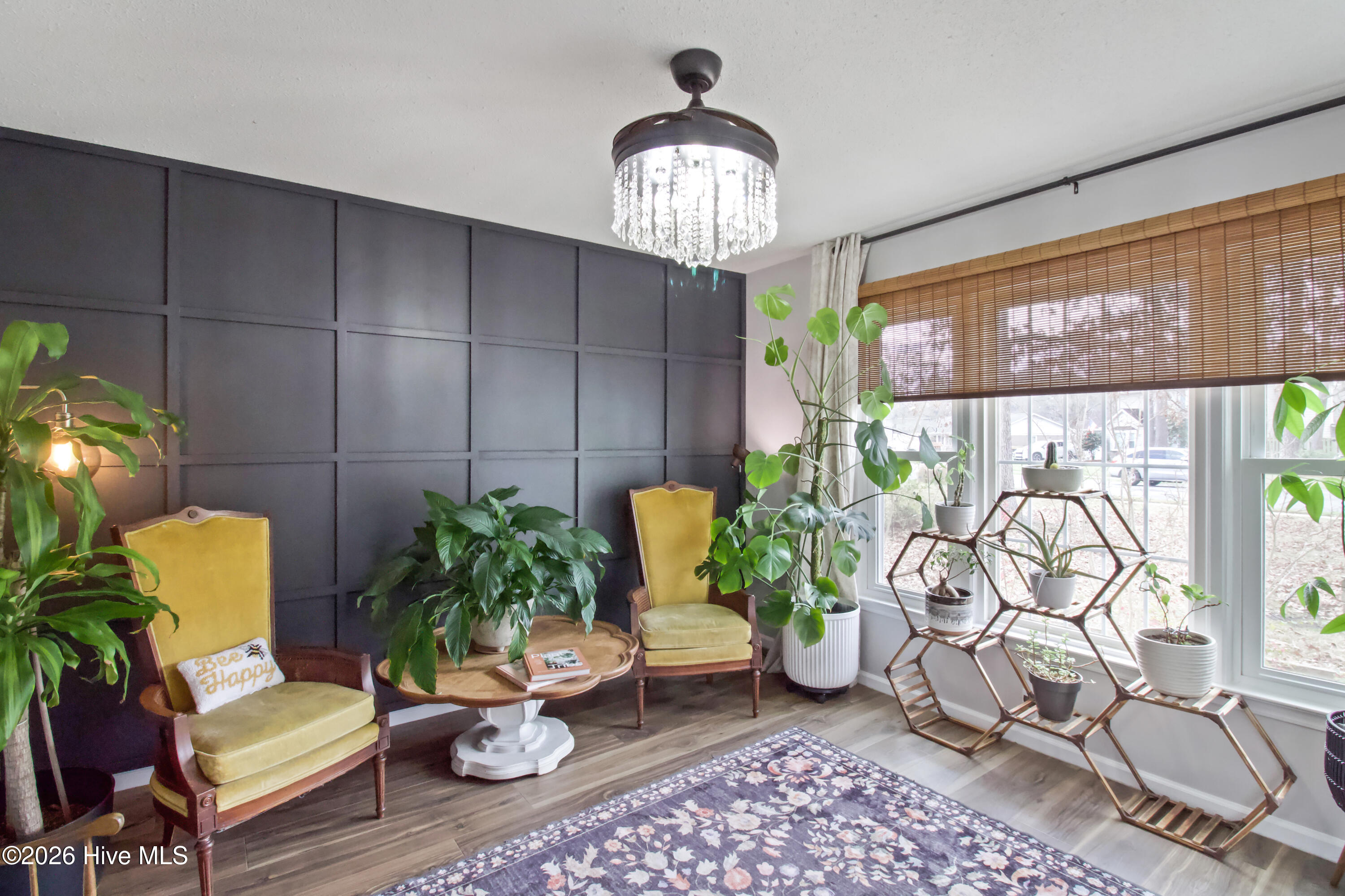 100559639 | Photo 10