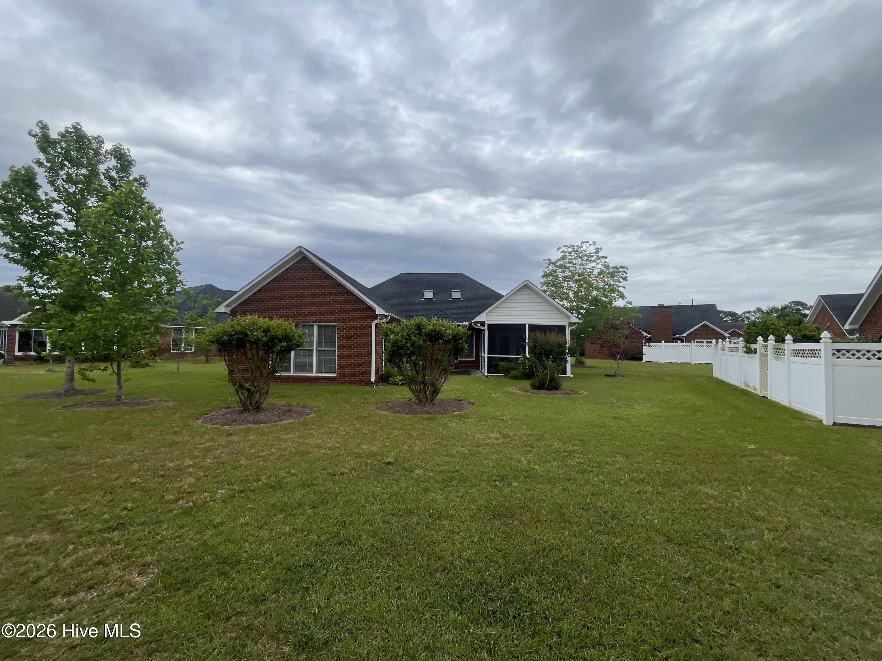 Homes for sale in Winterville, NC | 3704 New Castle Ct, Winterville, NC 28590 | MLS# 100571200