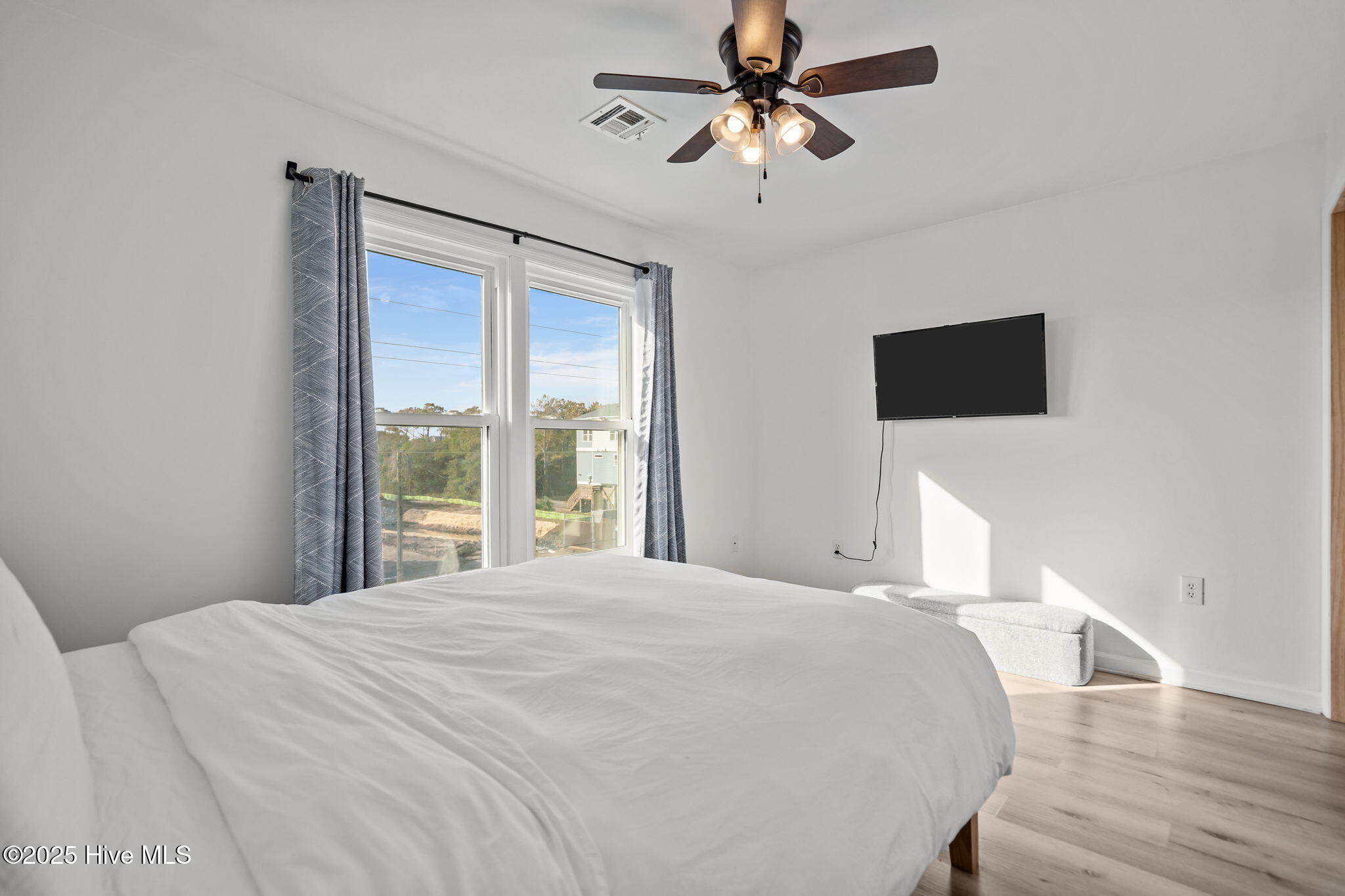 100544620 | Photo 49