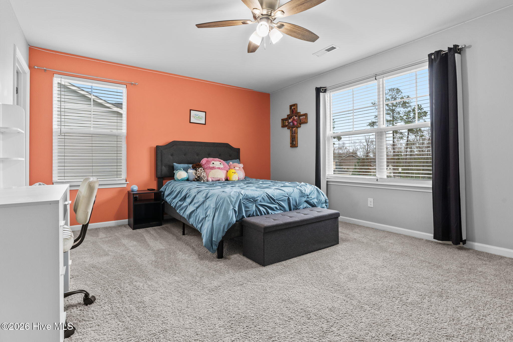 100559689 | Photo 22