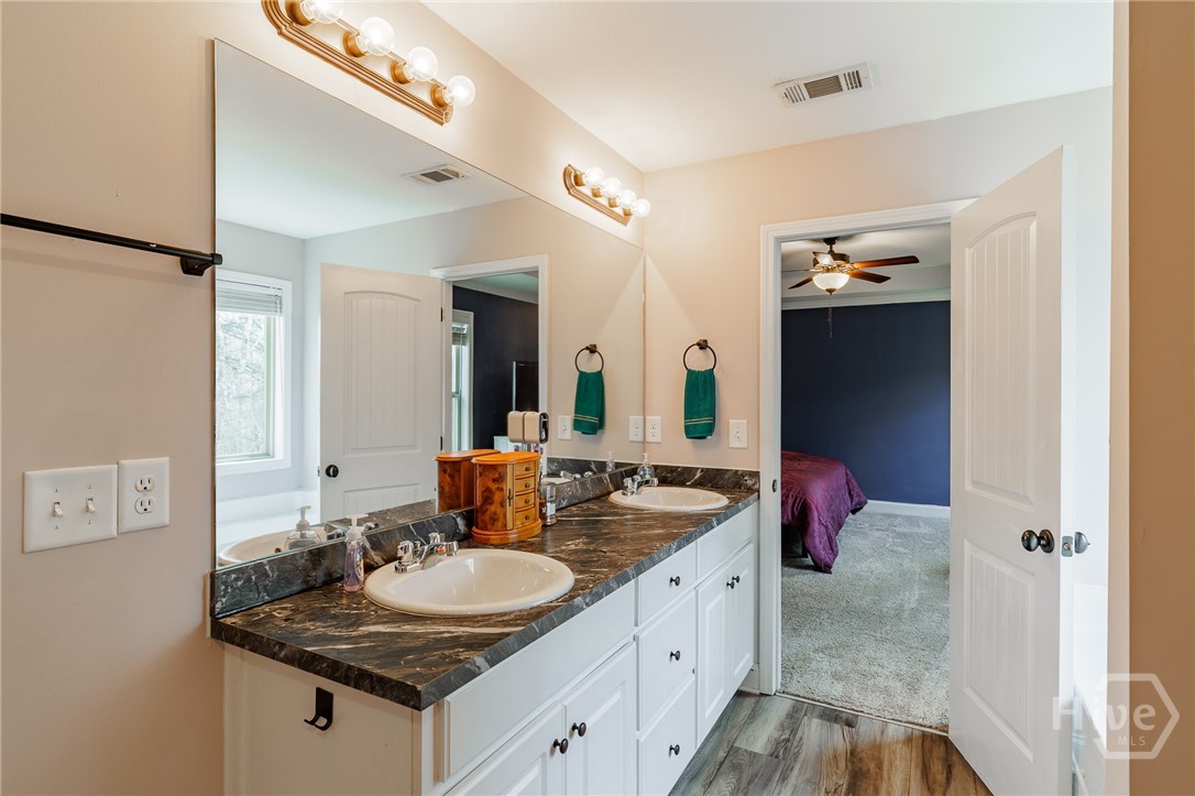 271 Oxmoor Close