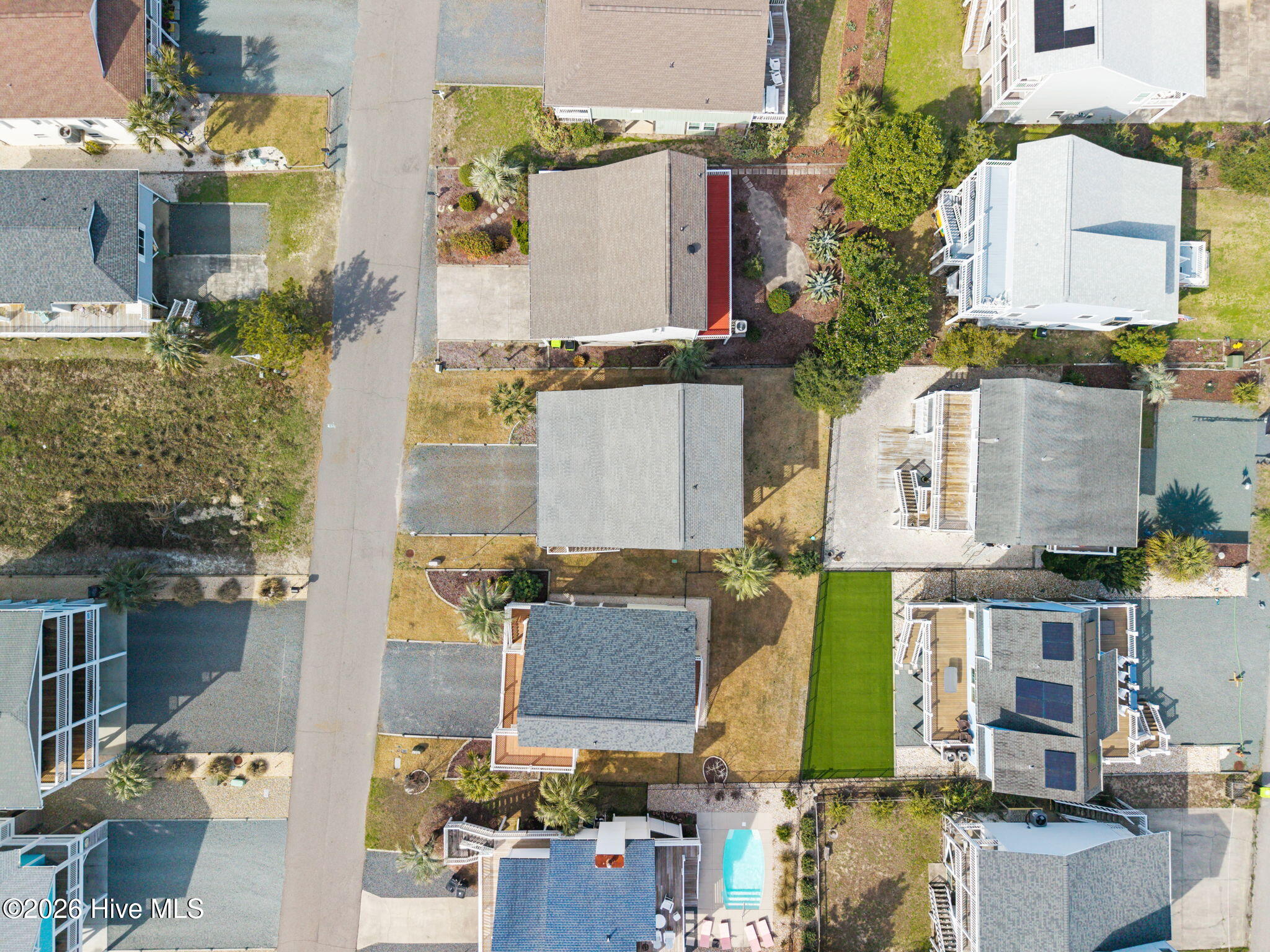 100560342 | Photo 47