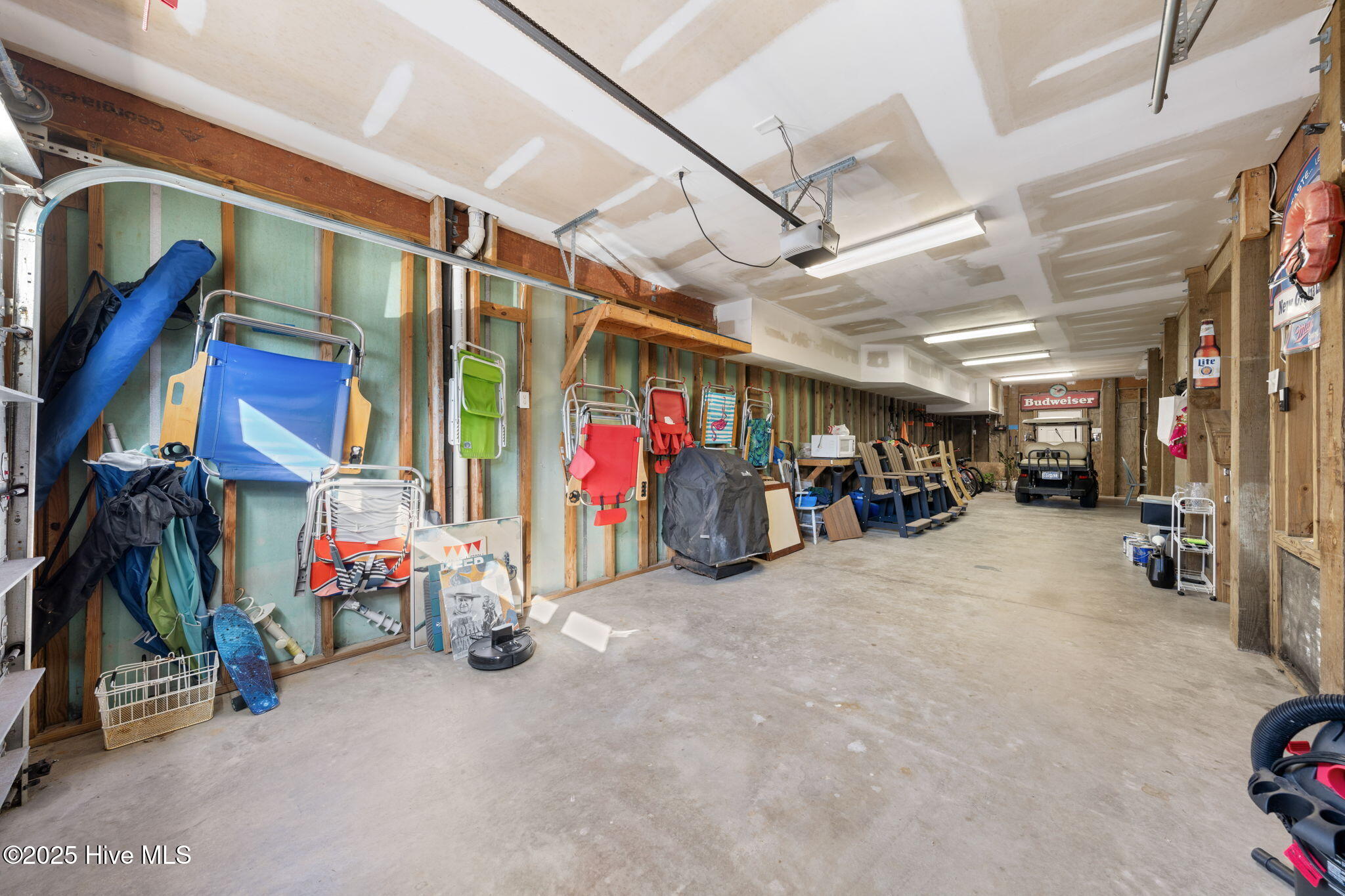 100526205 | Photo 28