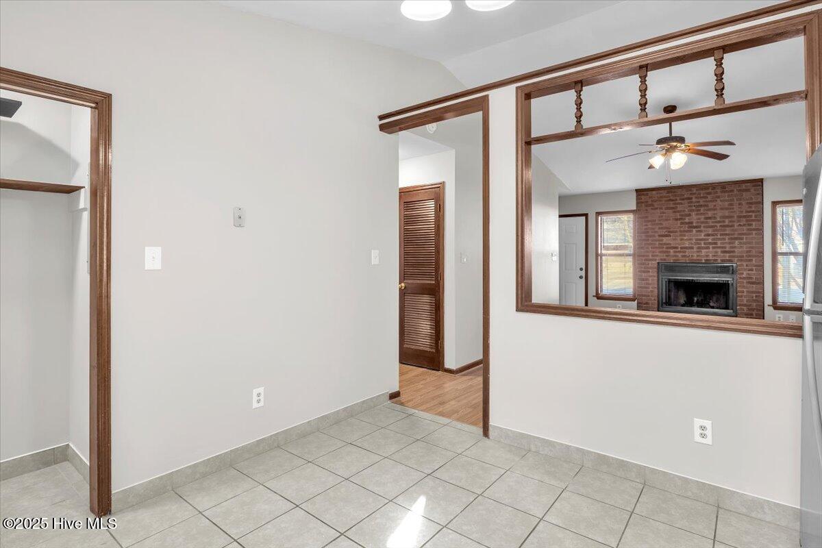 100545519 | Photo 11