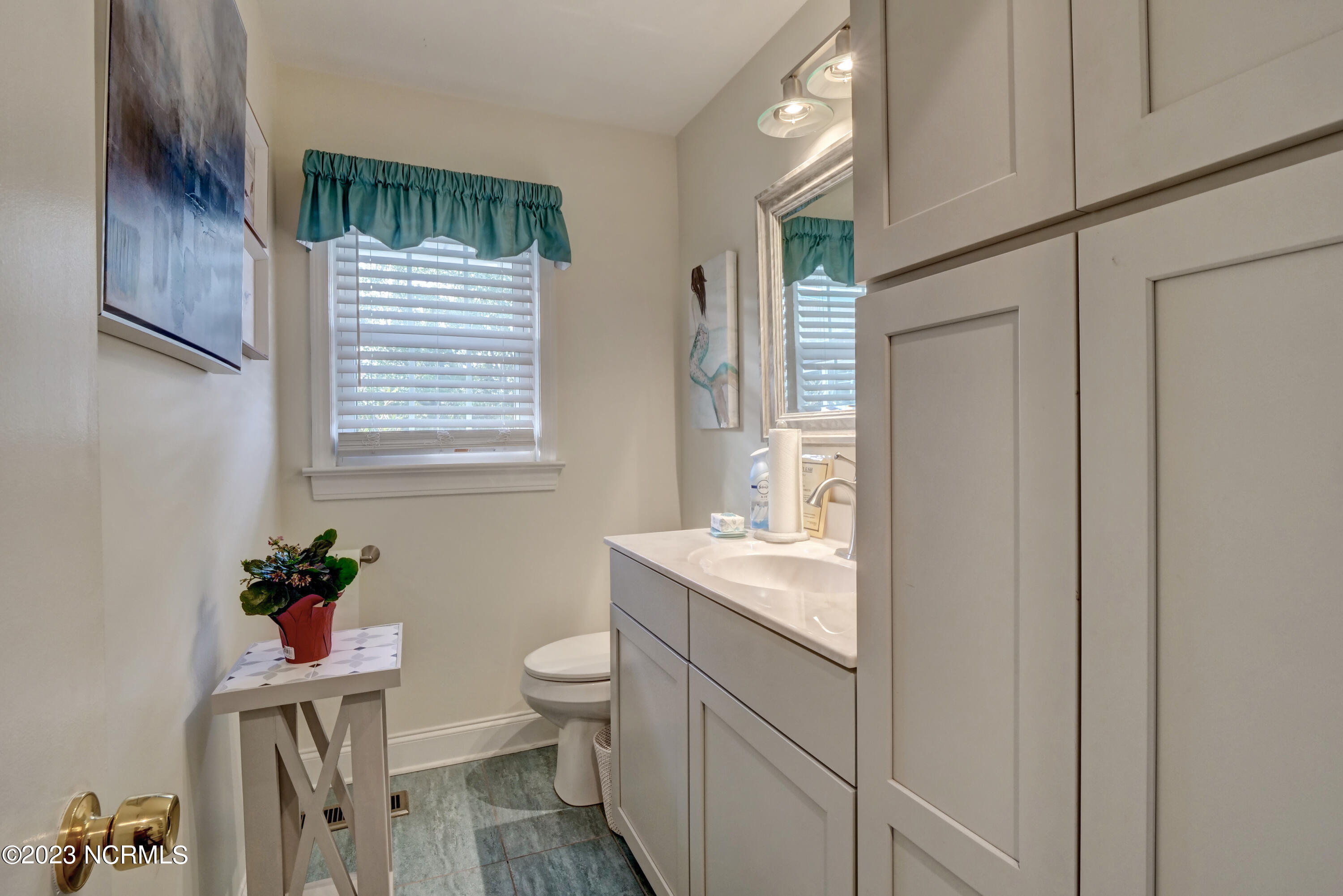 100516487 | Photo 21