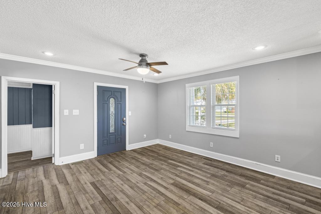 173 Salter Drive,Newport