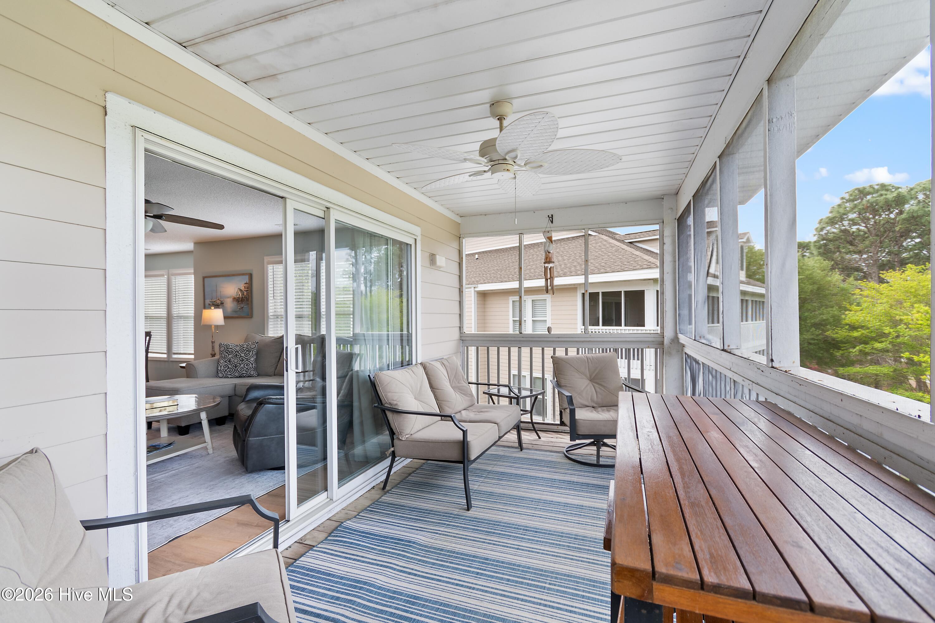 100565554 | Photo 31