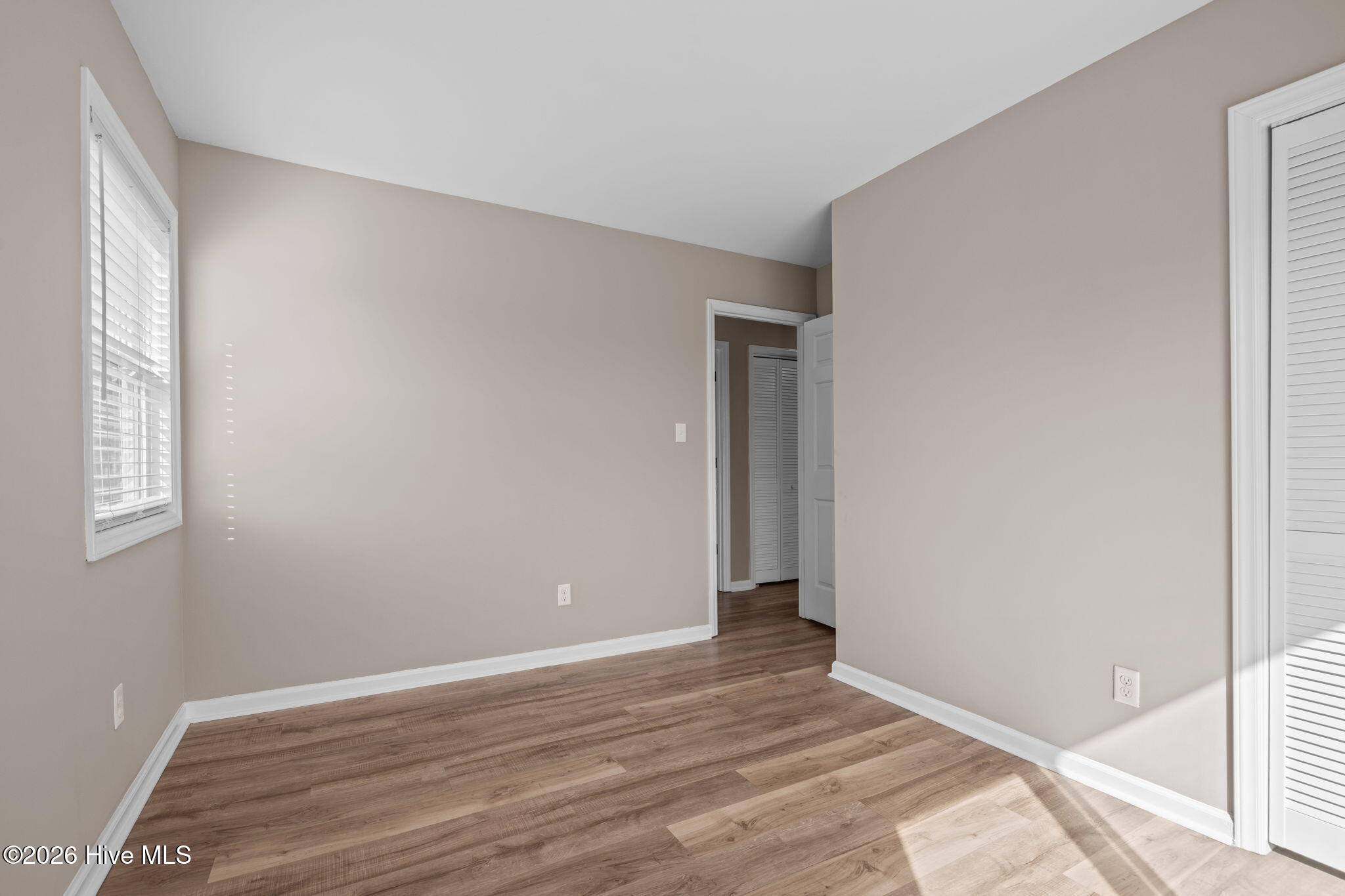 100551291 | Photo 24