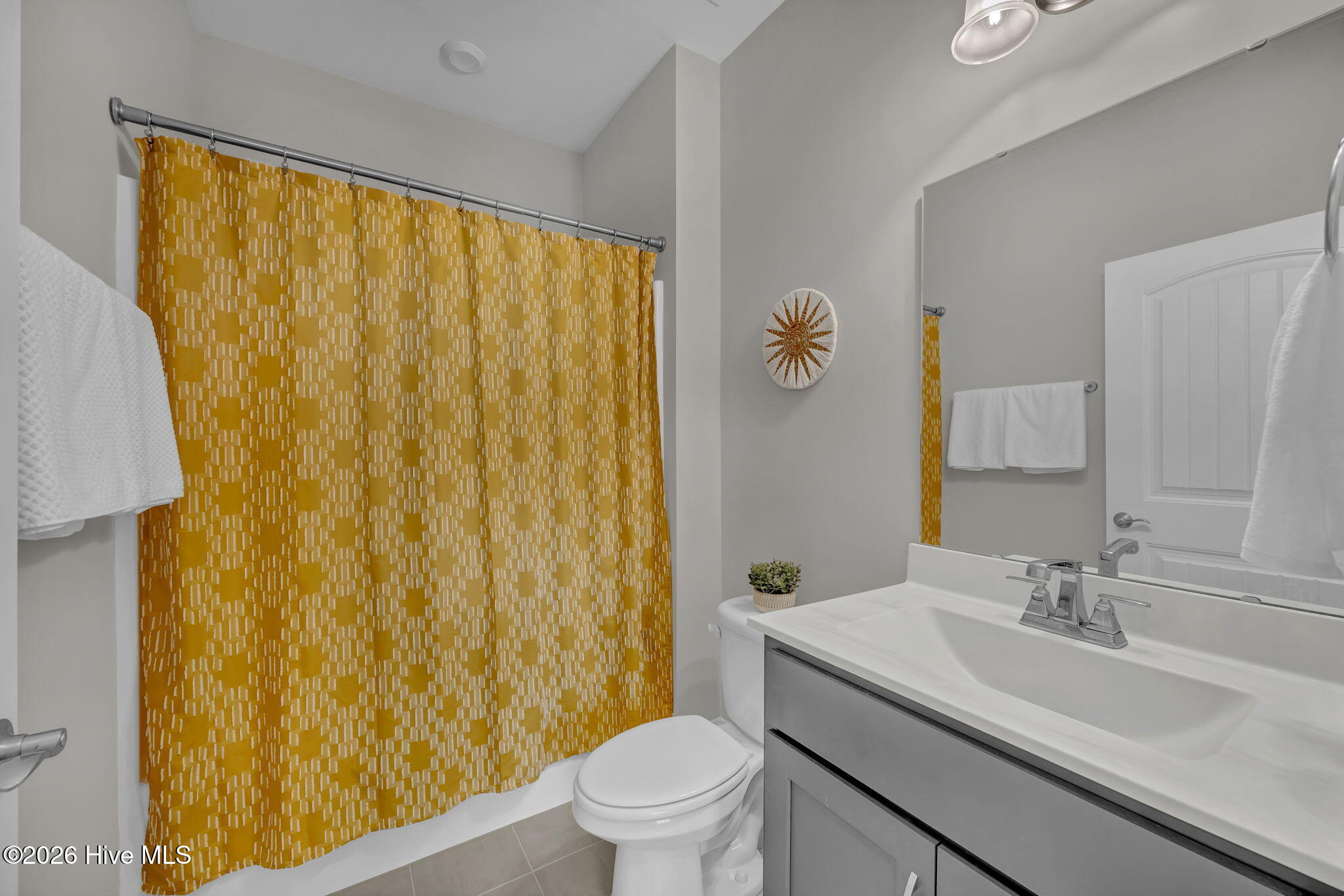 100564994 | Photo 24