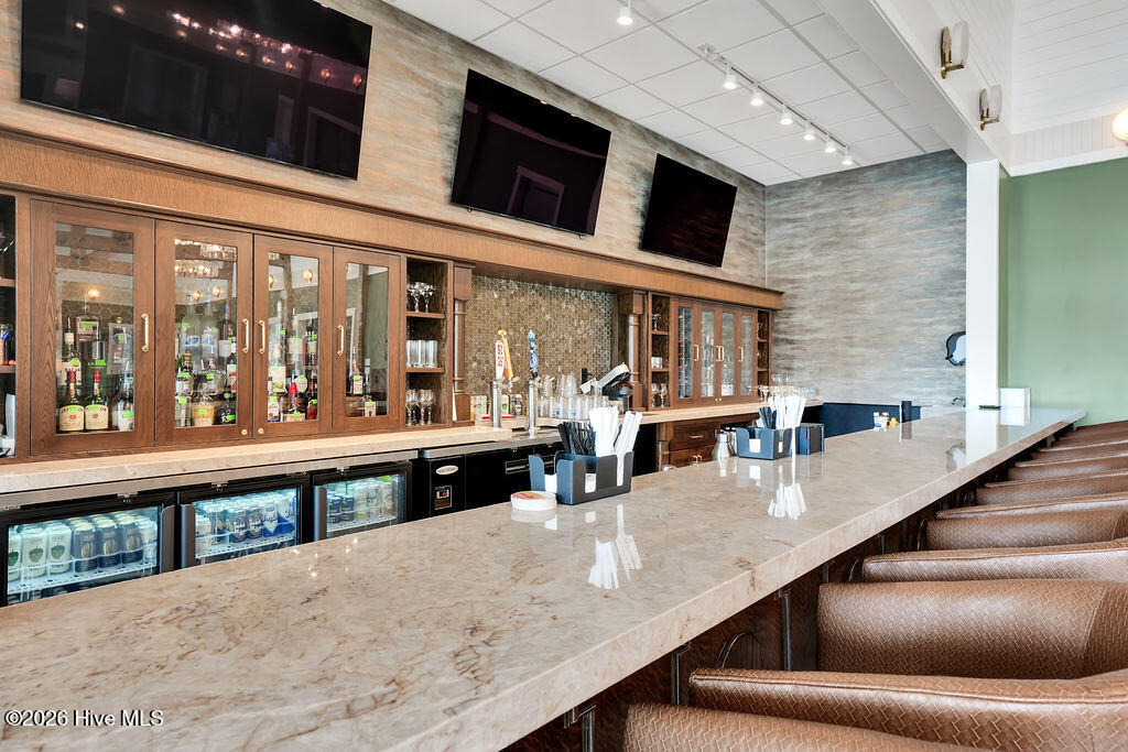 100564545 | Photo 54