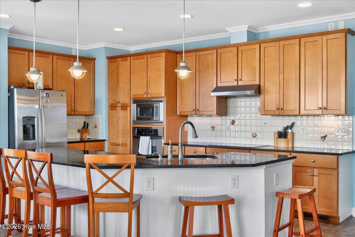 100549293 | Photo 72