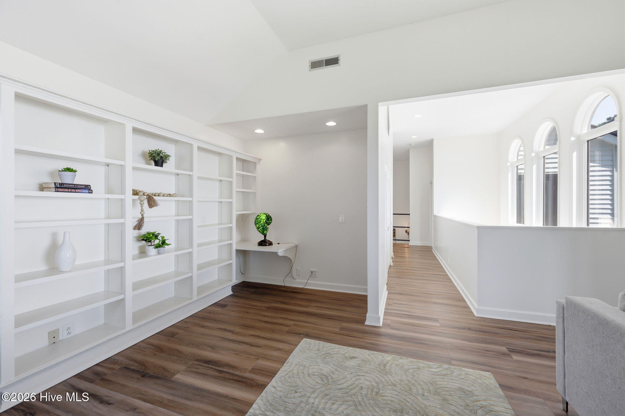 903 South Avenue,Oriental