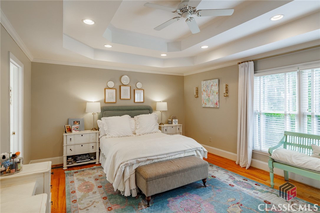 1060 Woodhollow Lane