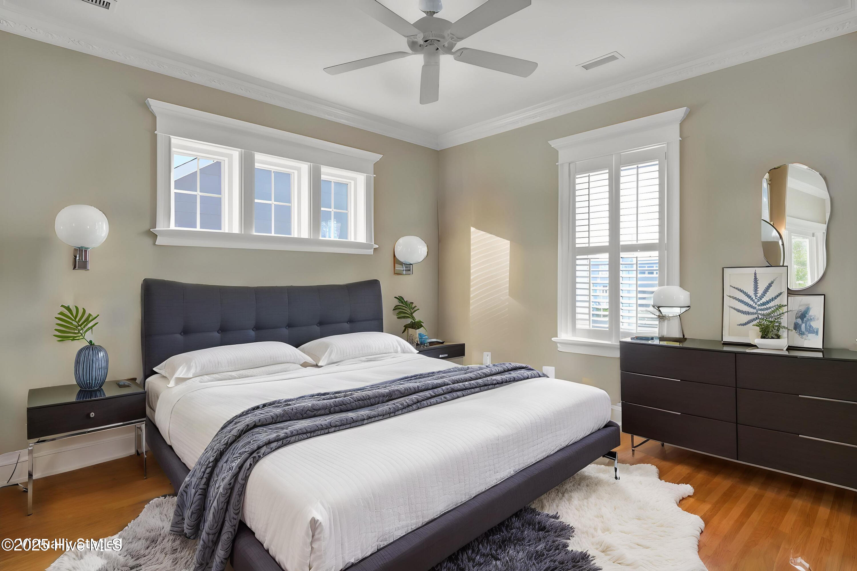 410 Fort Fisher Boulevard N, Kure Beach, NC 28449 – photo 21: 025_p1233681_76 - Bedroom - Modern - 3