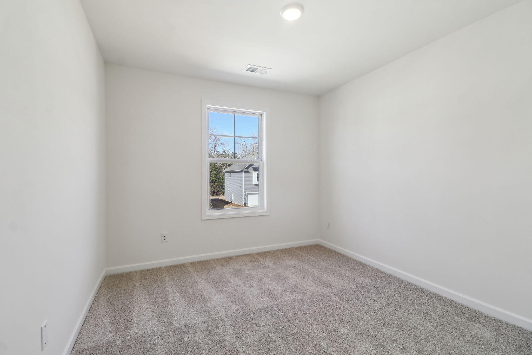 35-web-or-mls-Flat Coat Ln-023 (1)