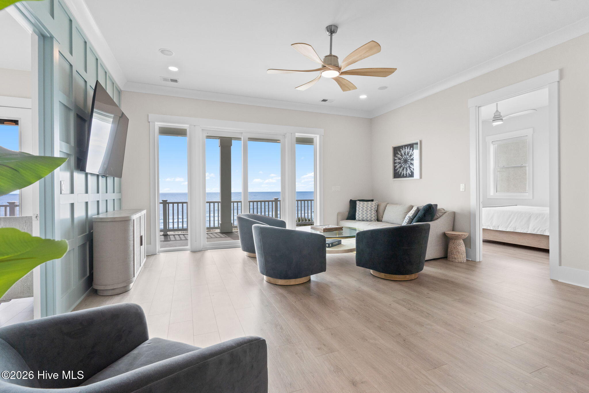 100559556 | Photo 21