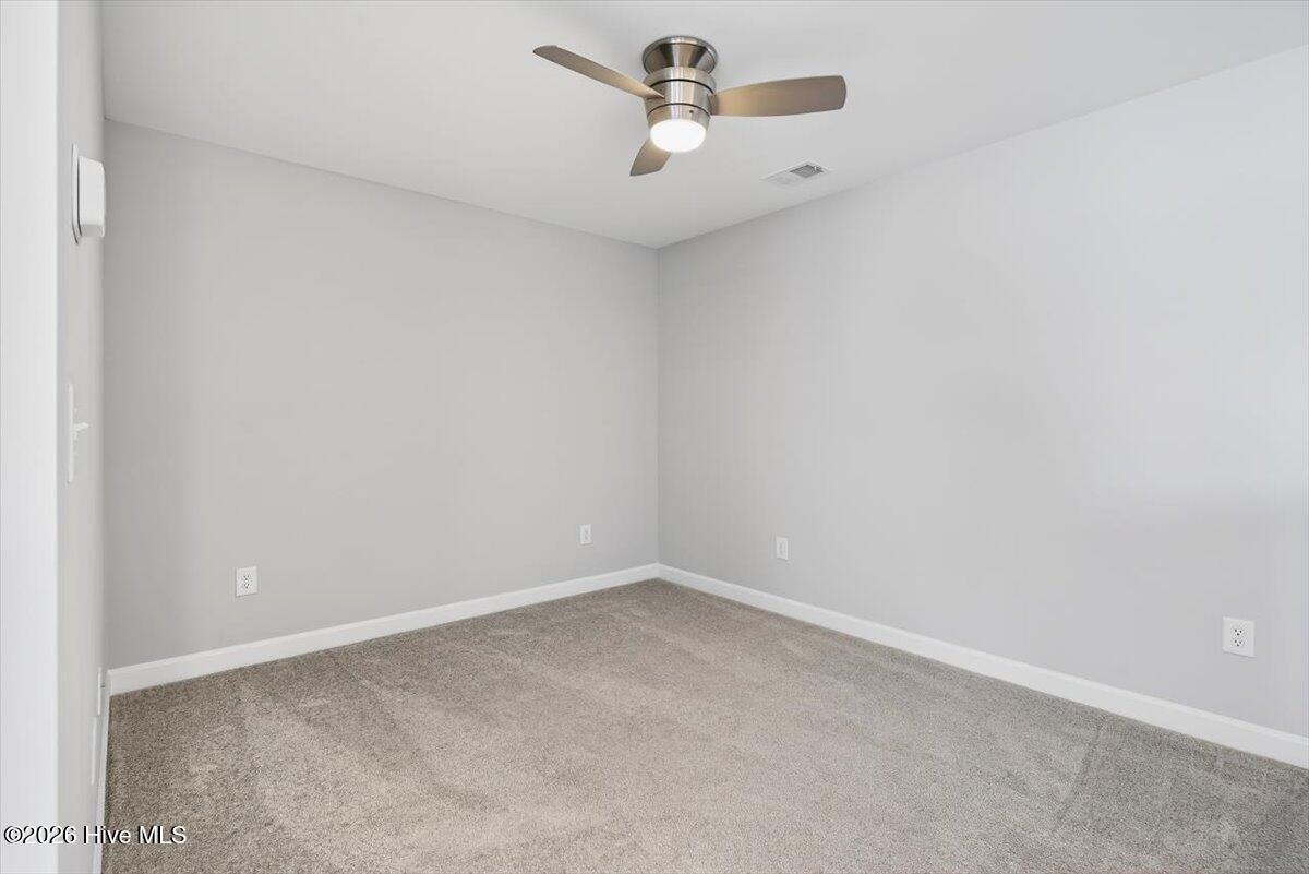 100552947 | Photo 33