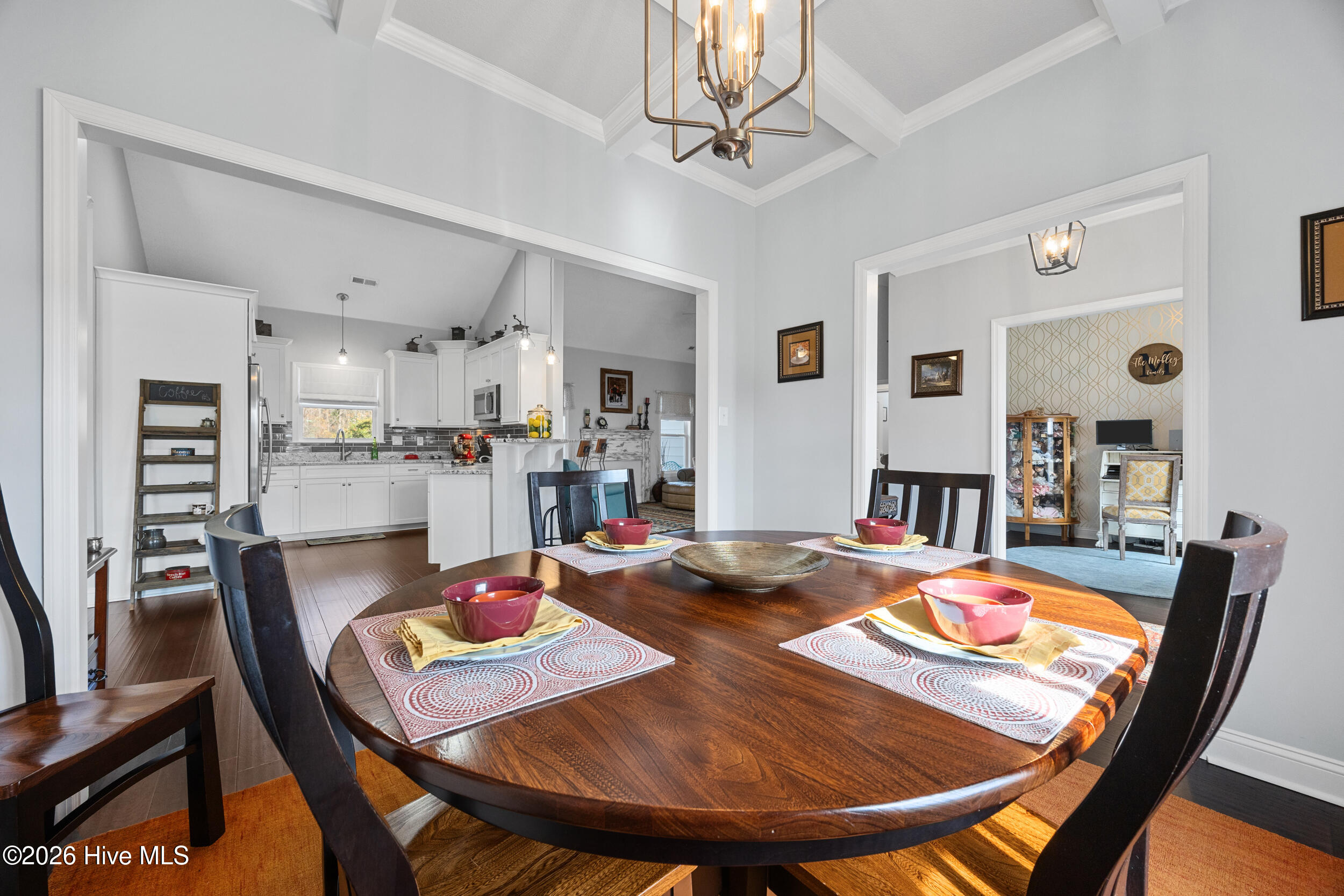 100556913 | Photo 14