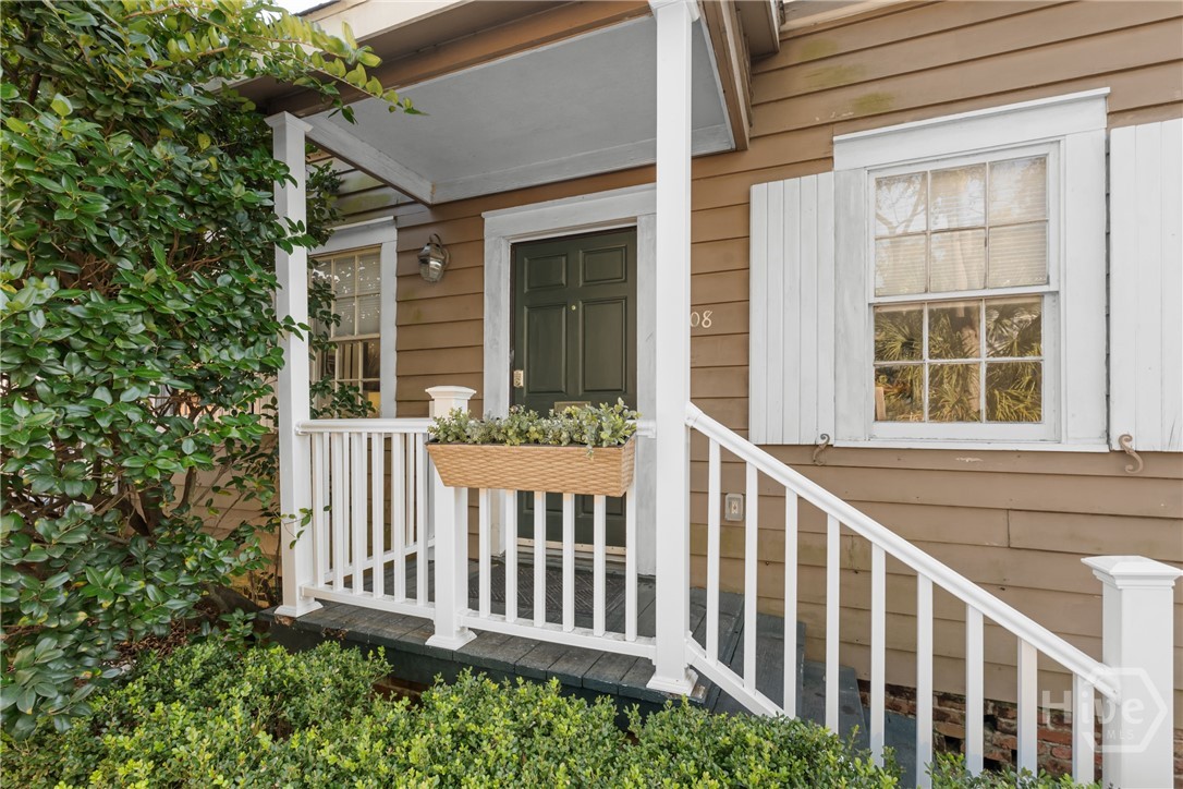 108 W Duffy Lane, Savannah, GA, 31401