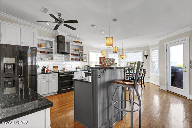 100552893 | Photo 21